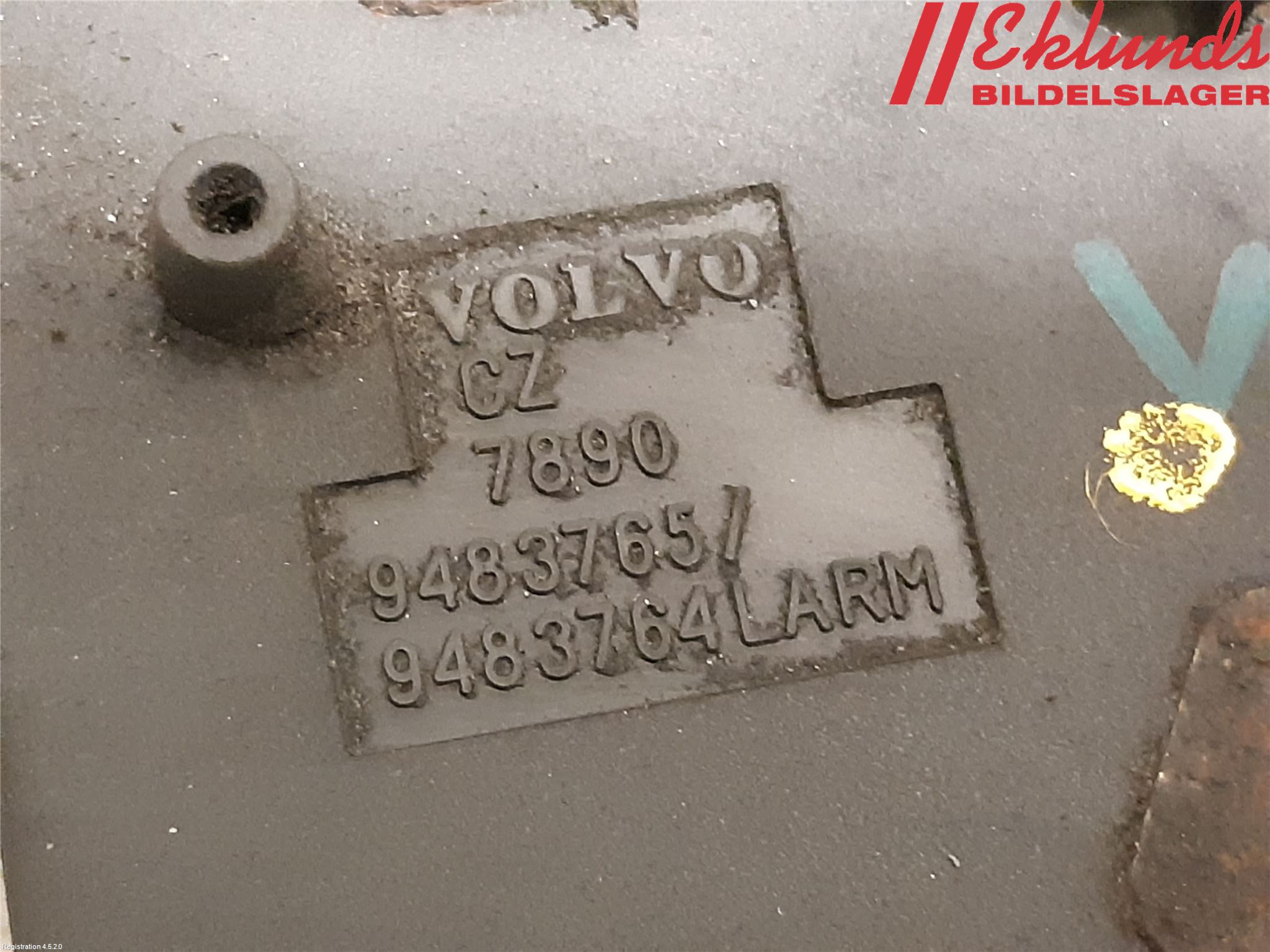 Volvo S60 01-04 Huvlås