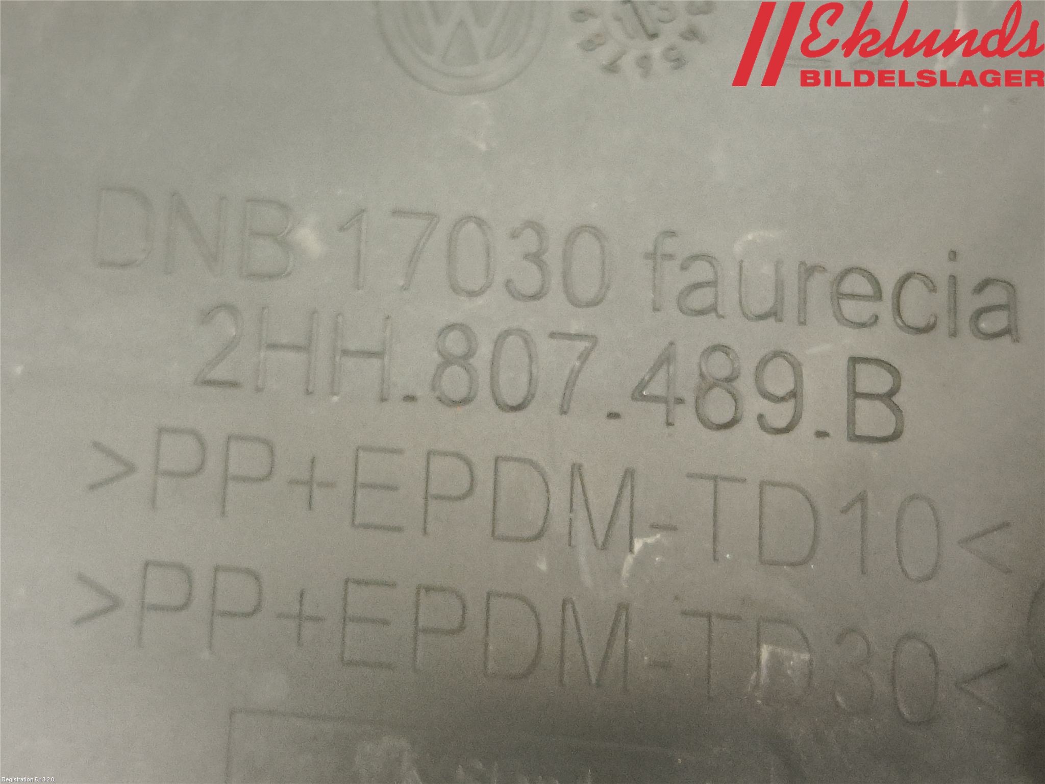 Volkswagen VW AMAROK 2H 10-22 Dimljussarg Fram