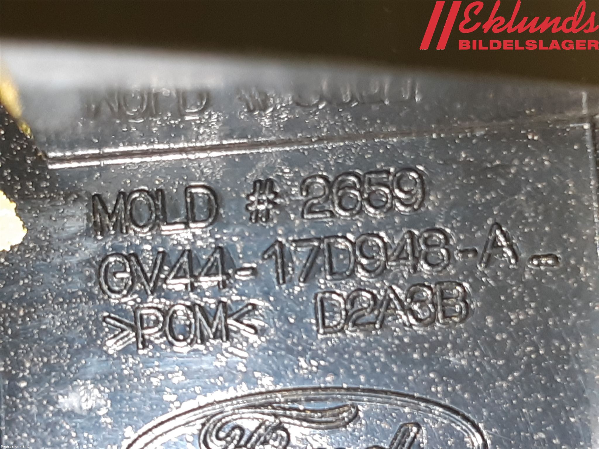 Ford KUGA 17-19 Stötfångarfäste Bak Hö