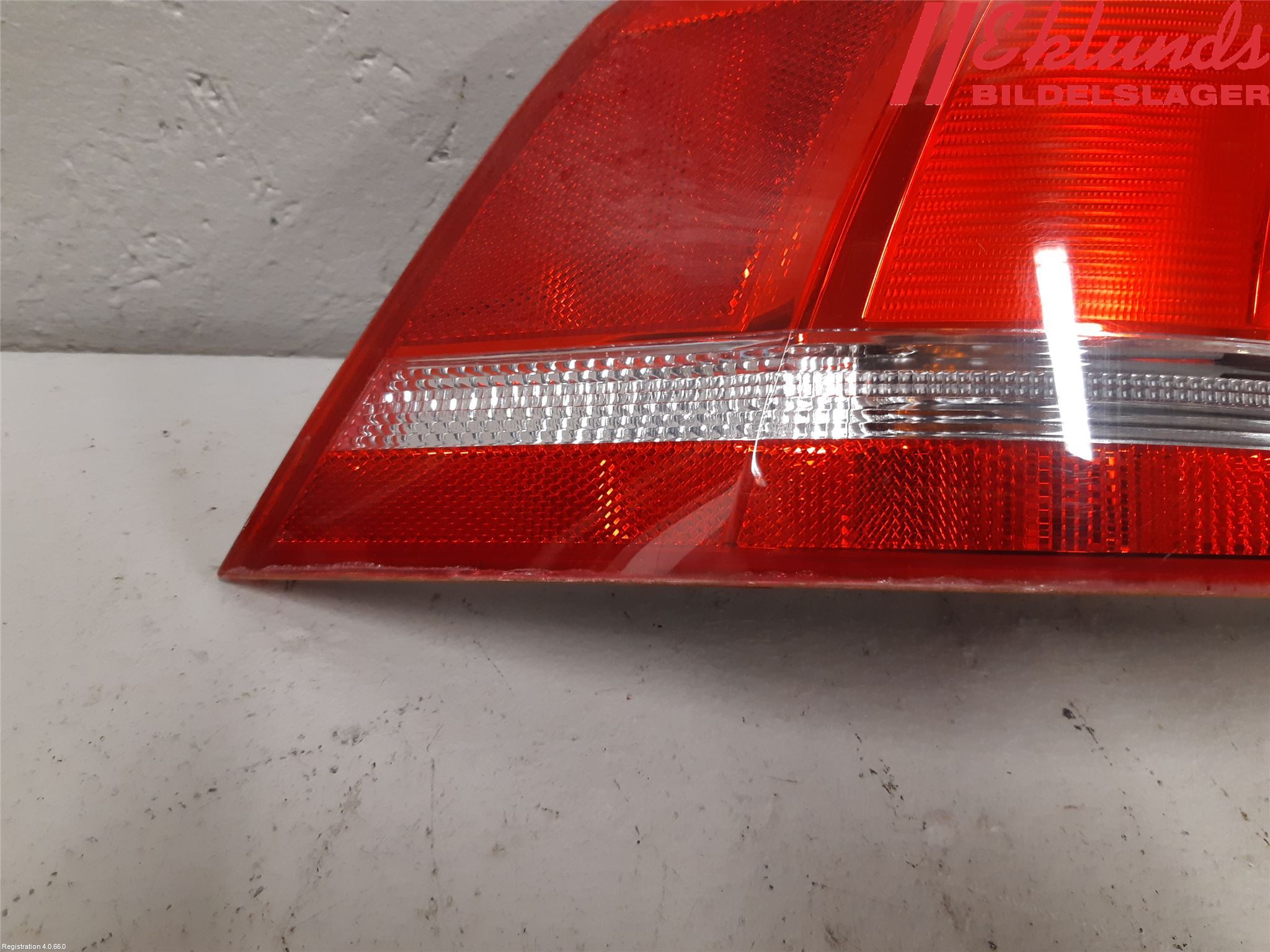 Volkswagen VW PASSAT 11-14 Bakljus Vänster