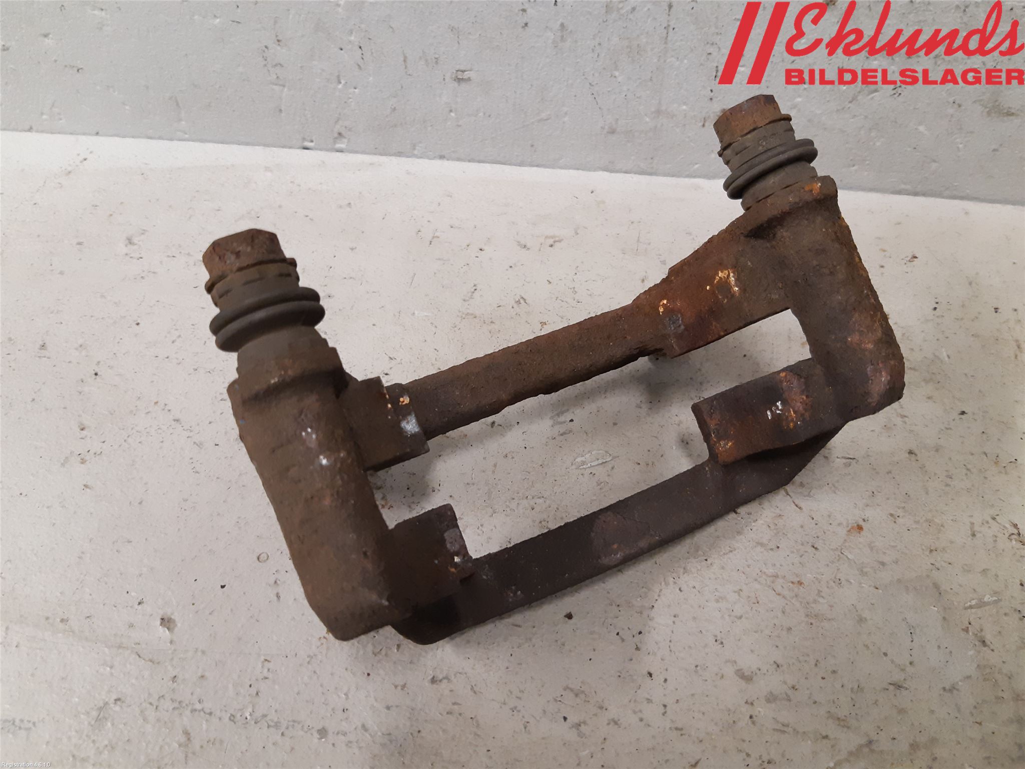 Renault TRAFIC/E-TECH 15- Bromsokshållare