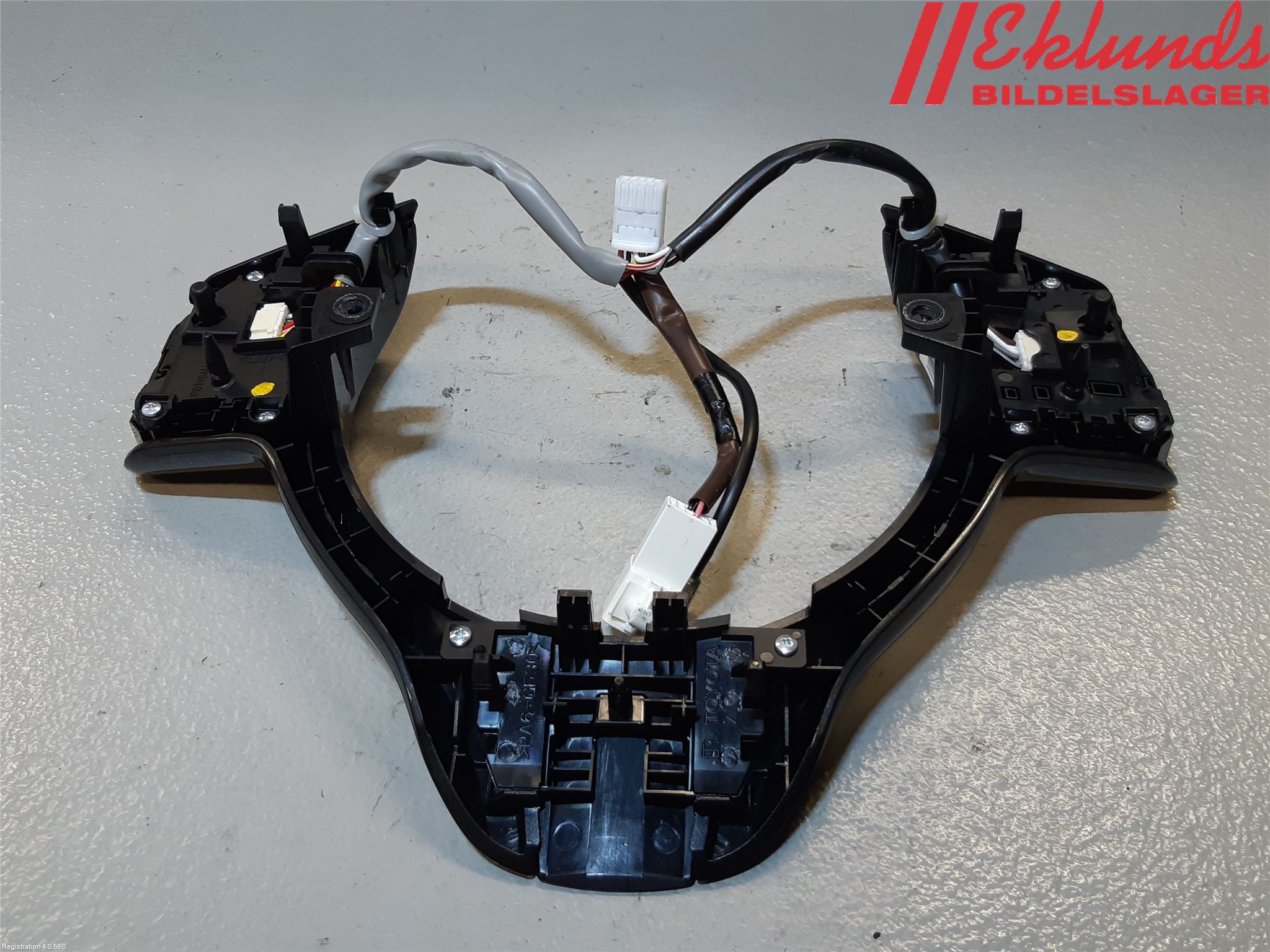 Toyota YARIS XP130 15-20 Strömställare Övrigt