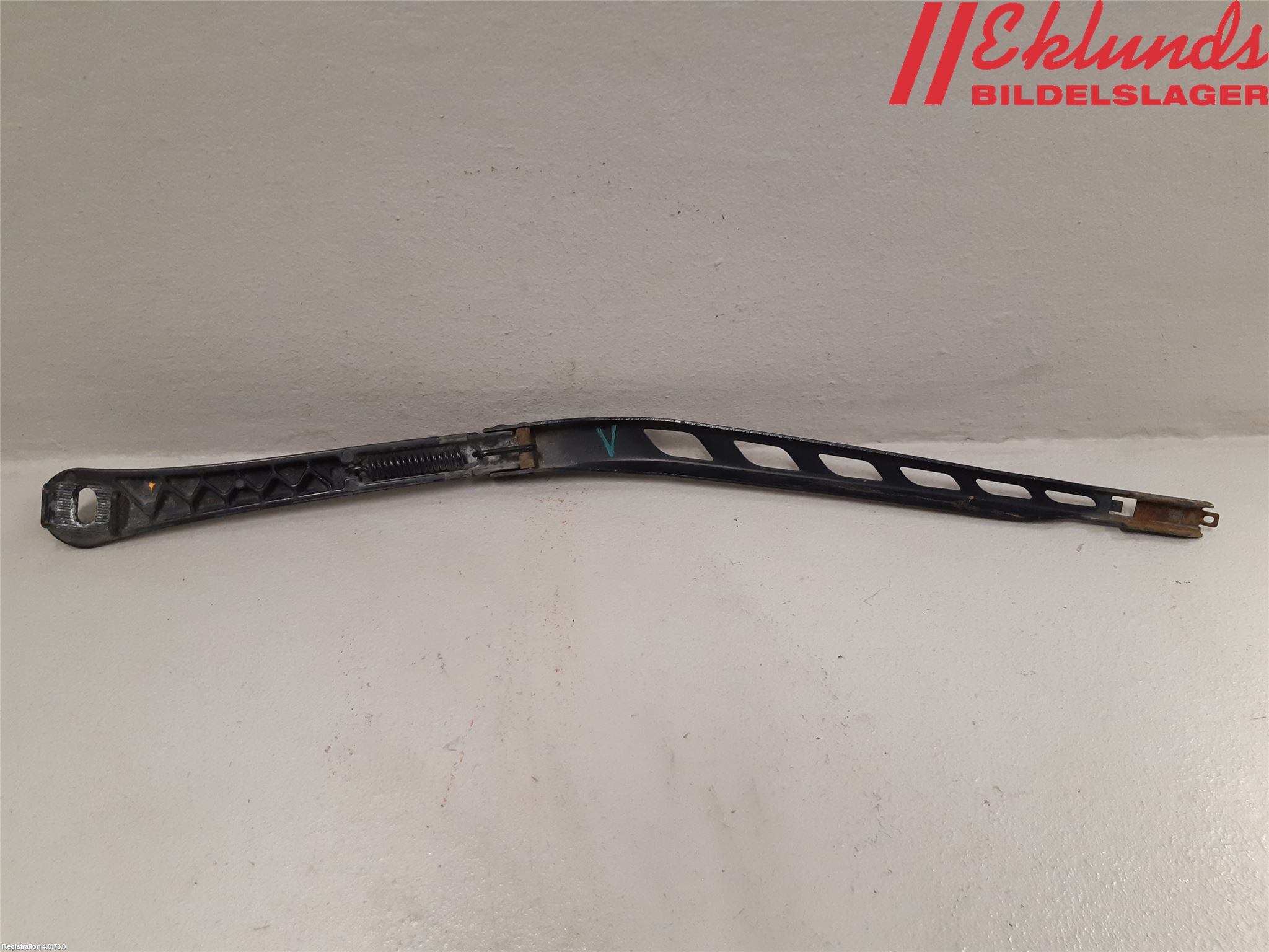 BMW 5 E60/61 Sed/Tou 02-10 Torkararm Armar Vindruta