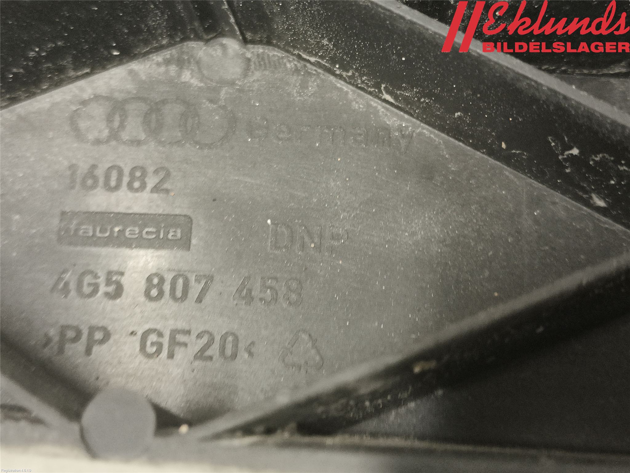 Audi A6/S6 4G 11-18 Stötfångardel Bak Mitt