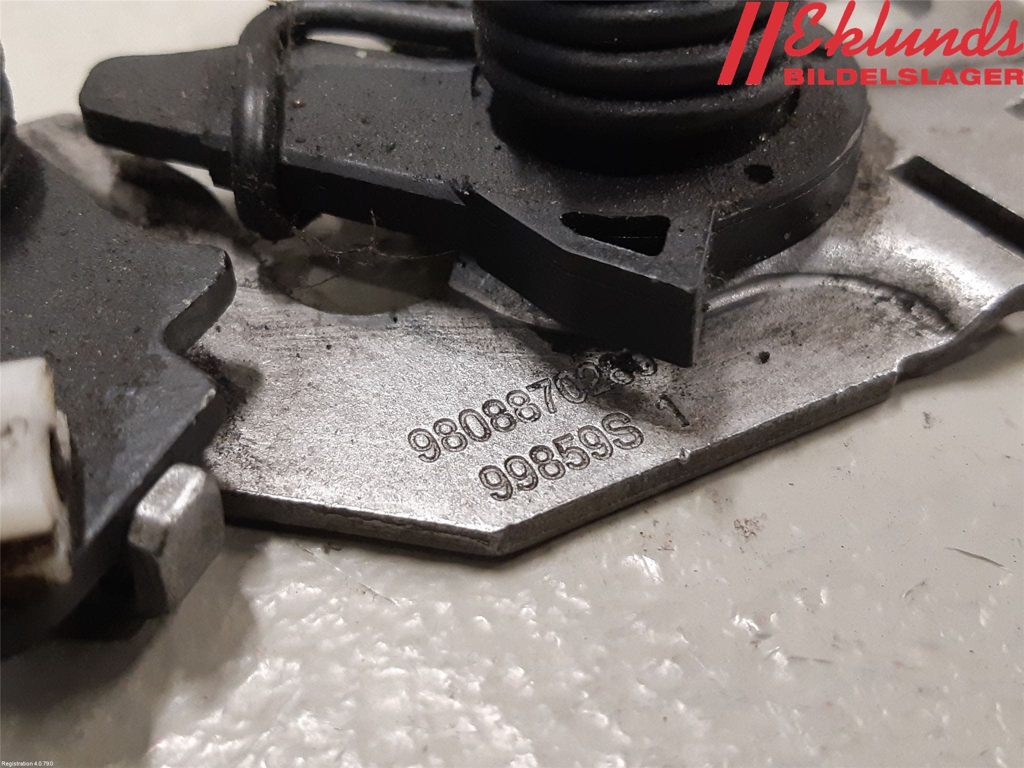 Peugeot EXPERT/E-EXPERT 17- Huvlås