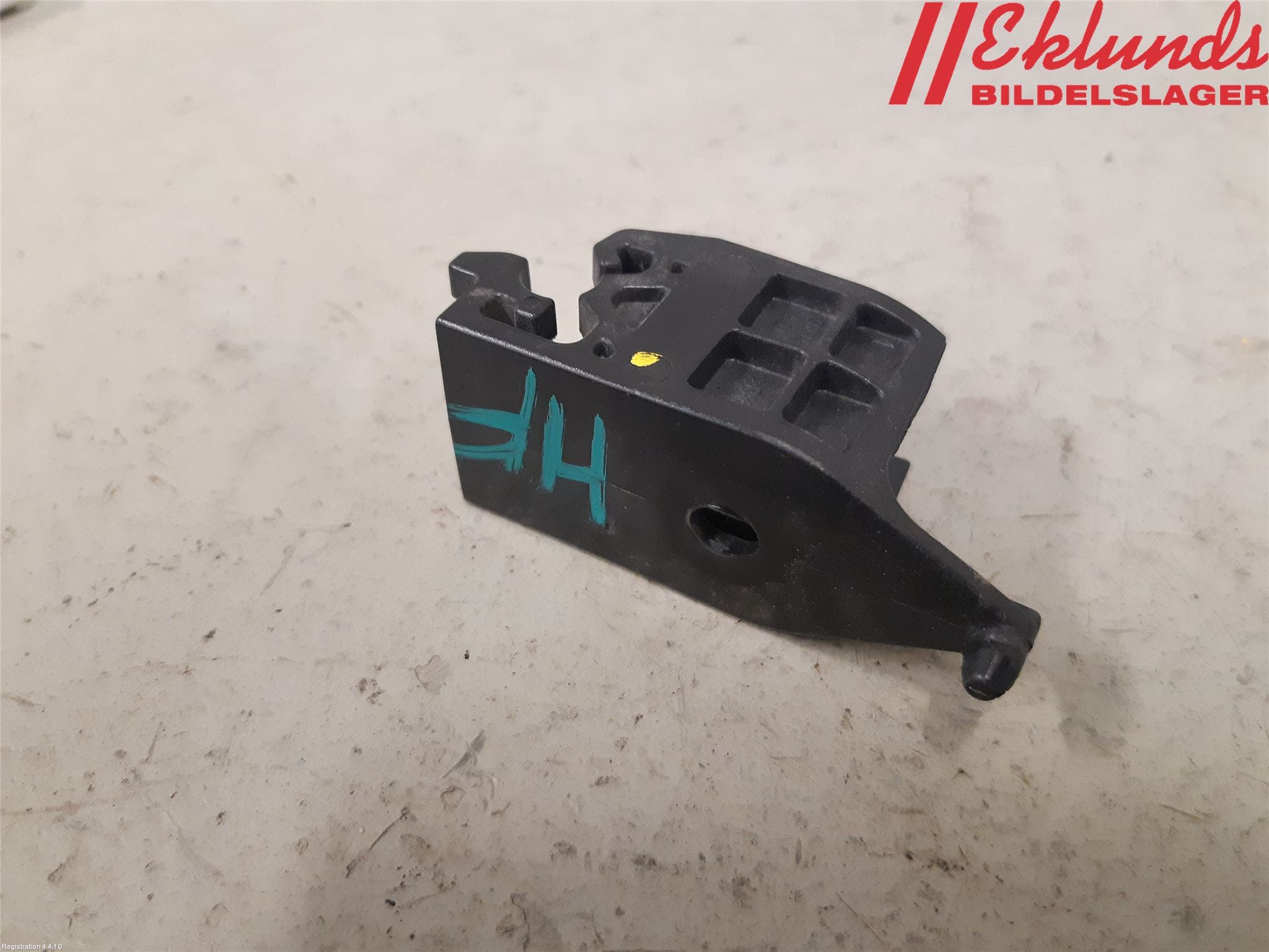 Kia OPTIMA 00-15 Strålkast Fästsarg