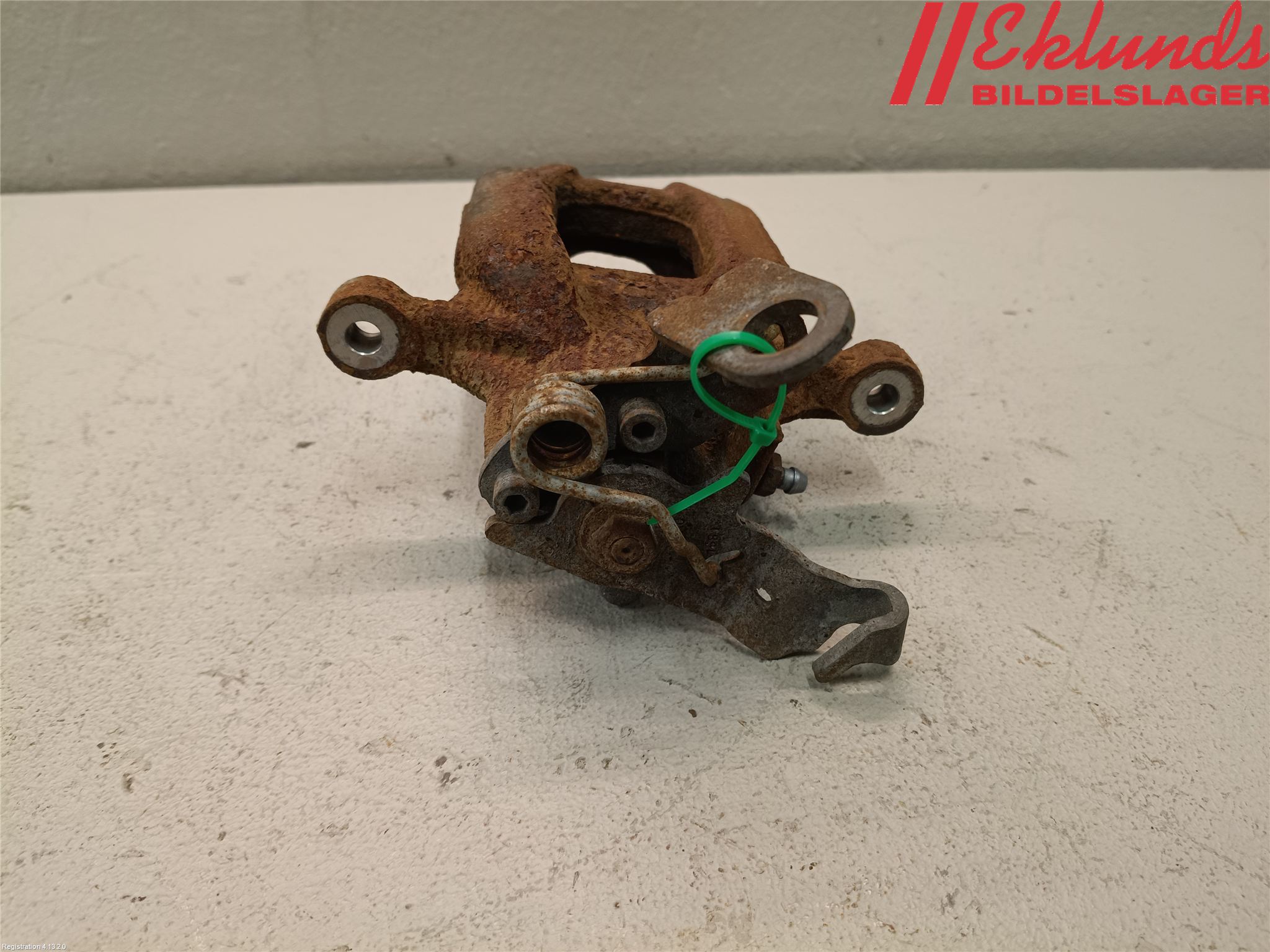 Volkswagen VW JETTA VI 11- Bromsok Bak Höger