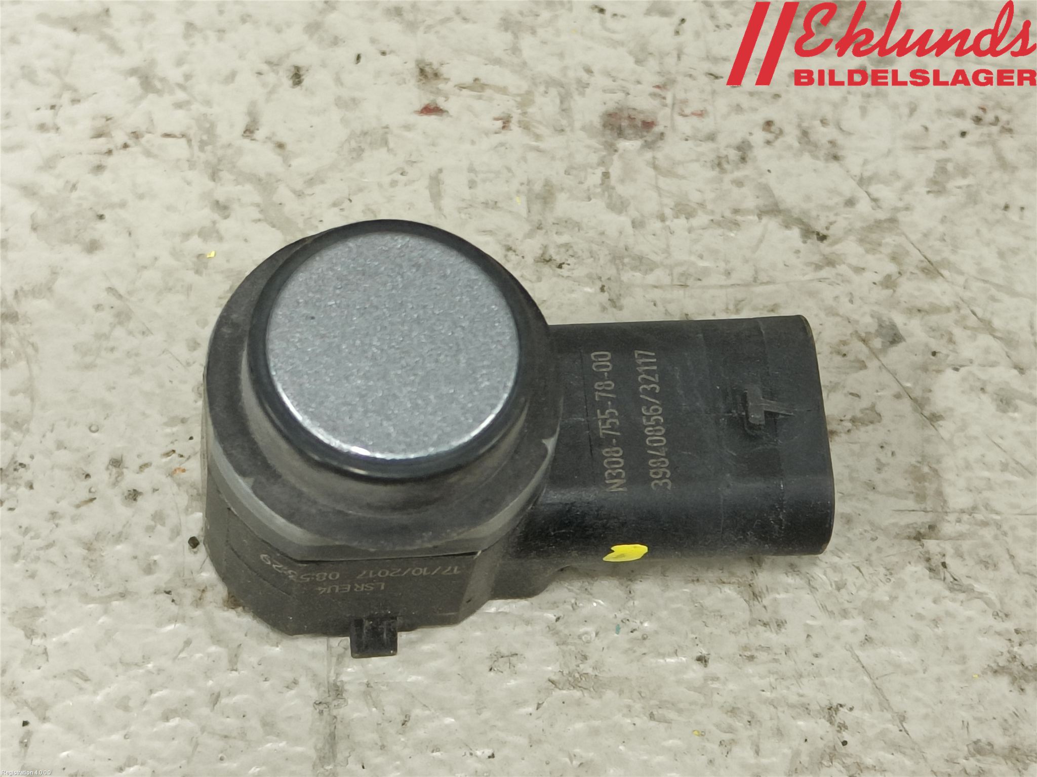 Volvo V40 12-19 Parkeringshjälp Backsensor