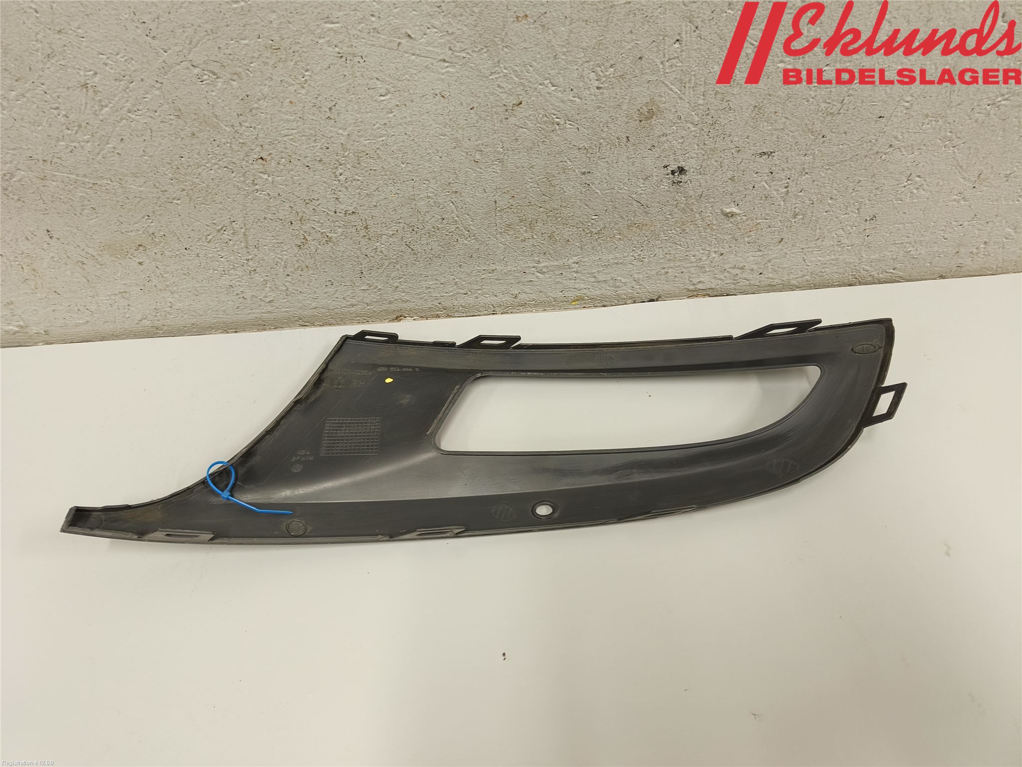 Volkswagen VW POLO 10-17 Dimljussarg Fram
