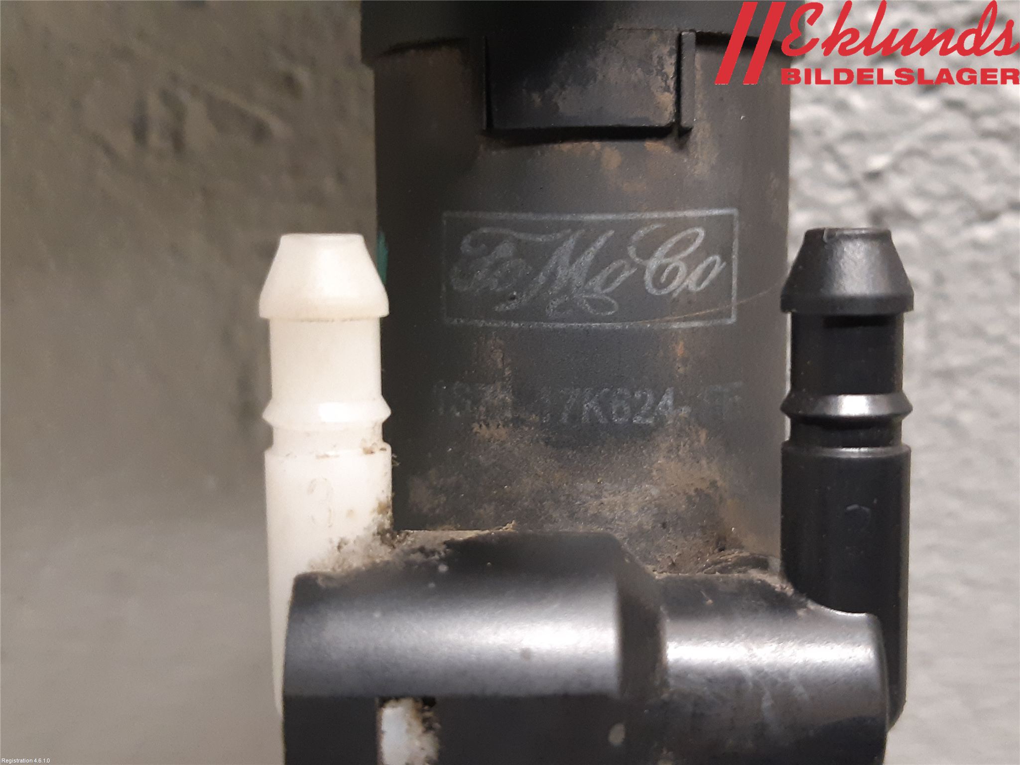 Volvo XC70 08-13 Spolarpump Vindruta