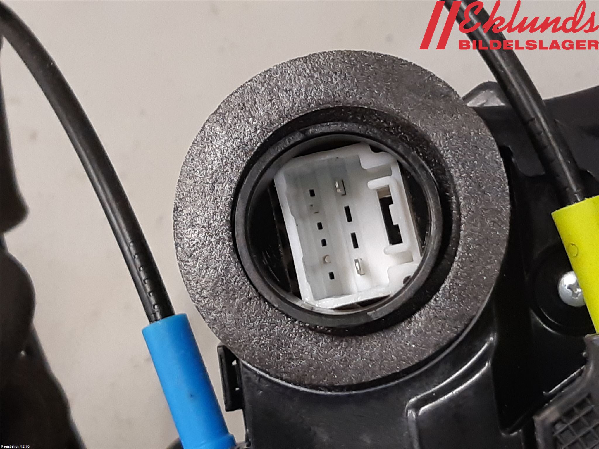 Toyota COROLLA 19- Låskista-Dörrlås