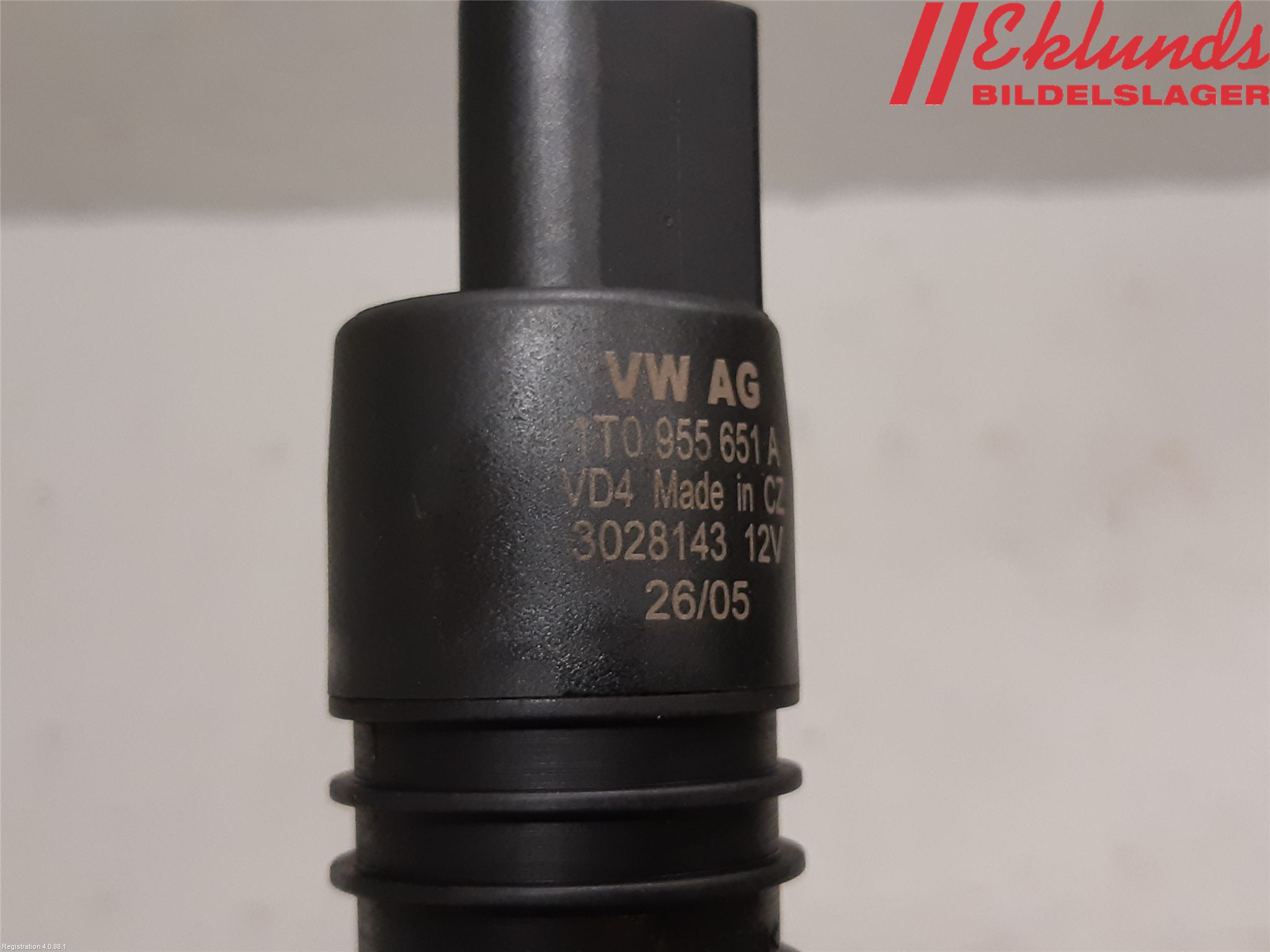 Volkswagen VW GOLF V 04-09 Spolarpump Vindruta