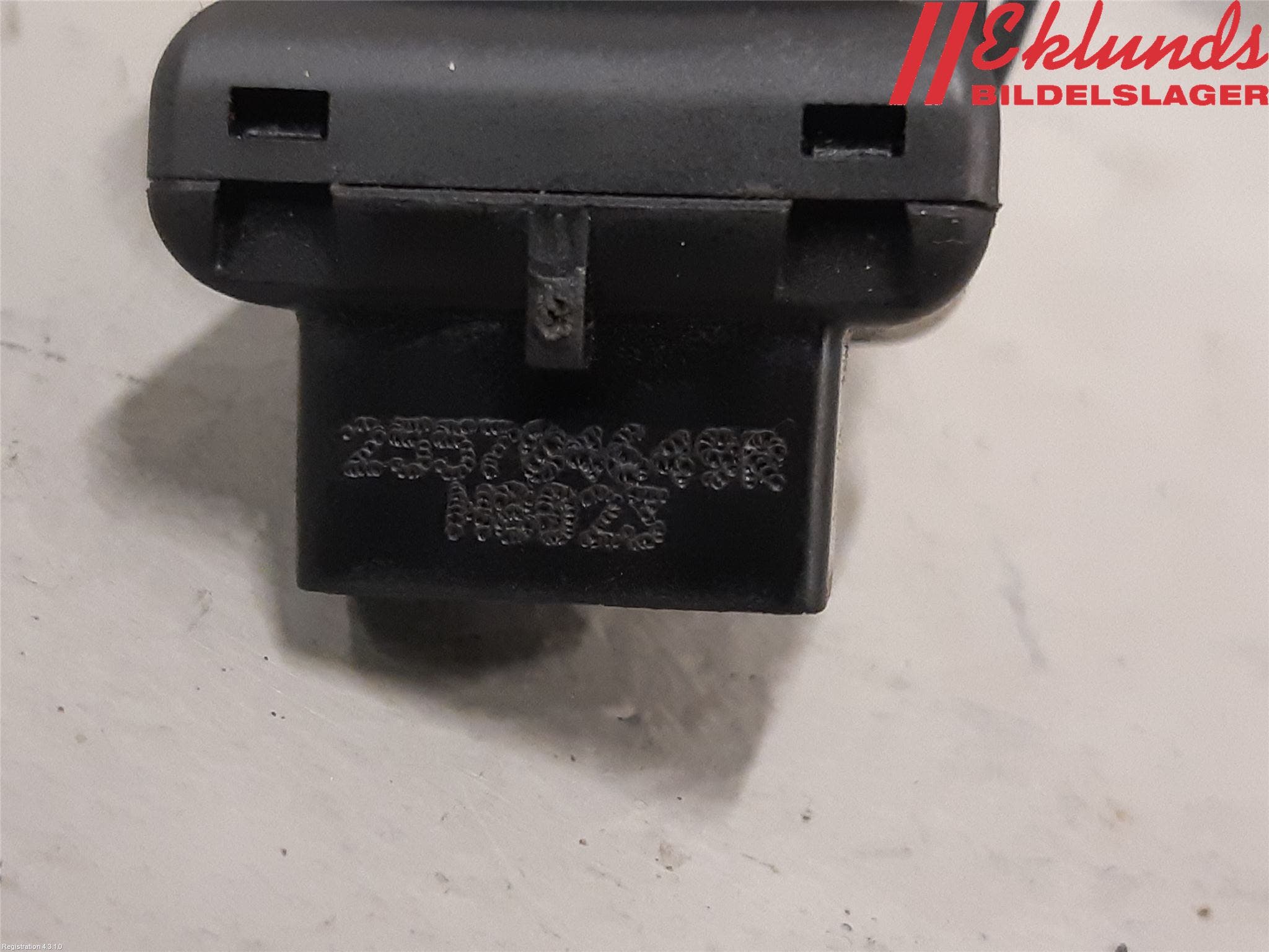 Opel VIVARO 15-19 Strömställare Spegel