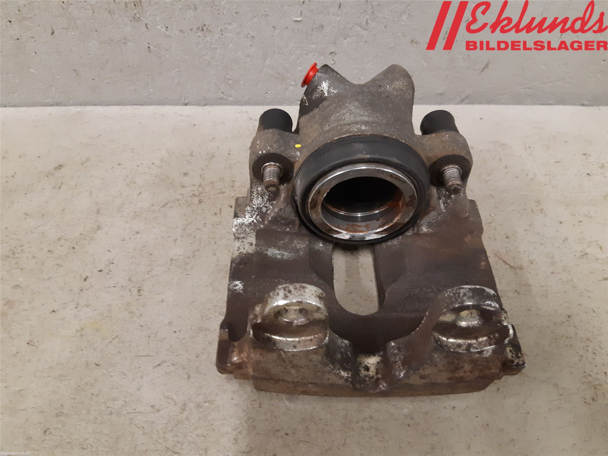 BMW 3 E46      98-05 Bromsok Fram Höger