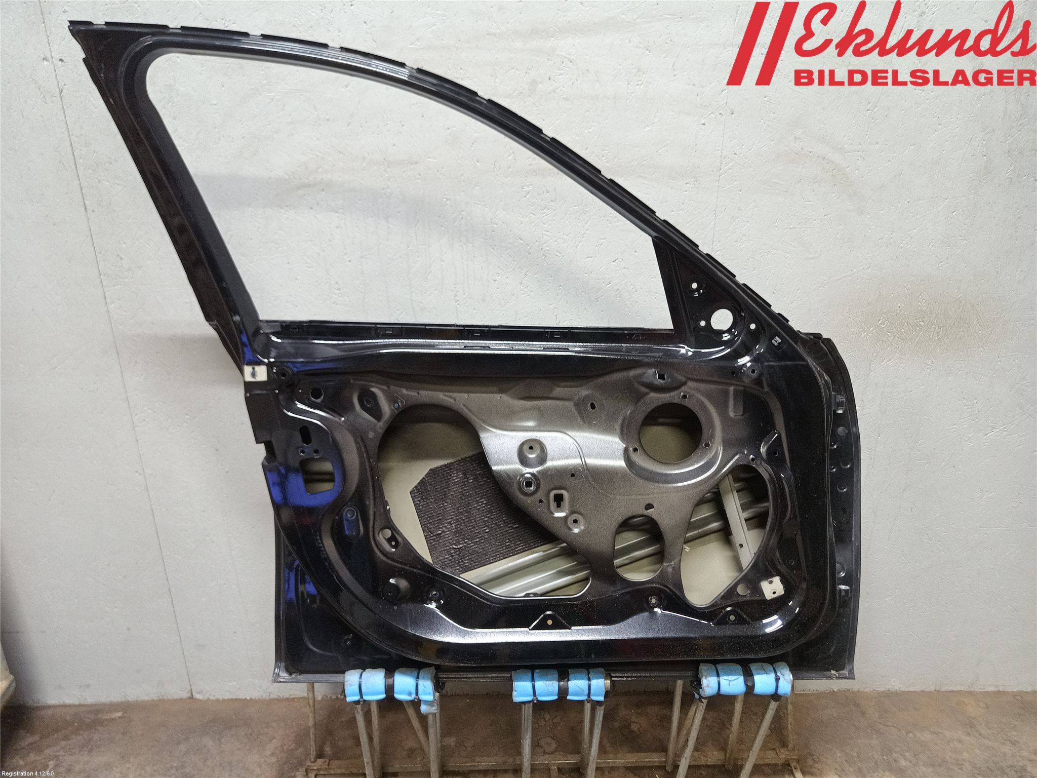 BMW 3 F30/F31/F80 12-19 Dörr Fram Vänster
