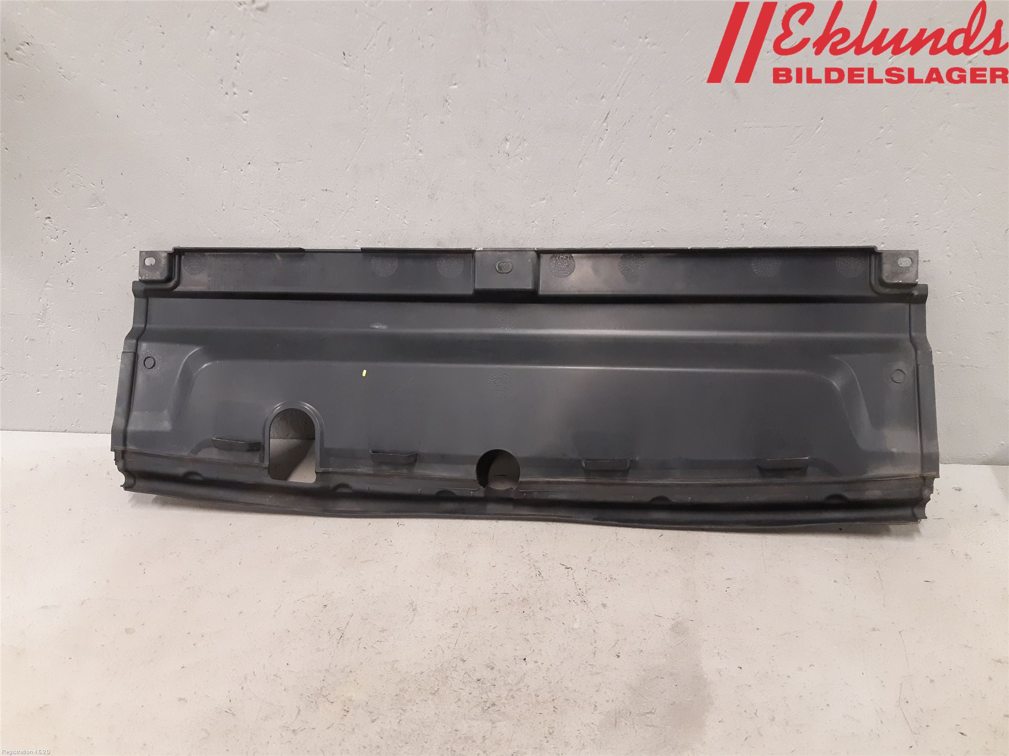 Volvo V90 17->> Täckplast Front