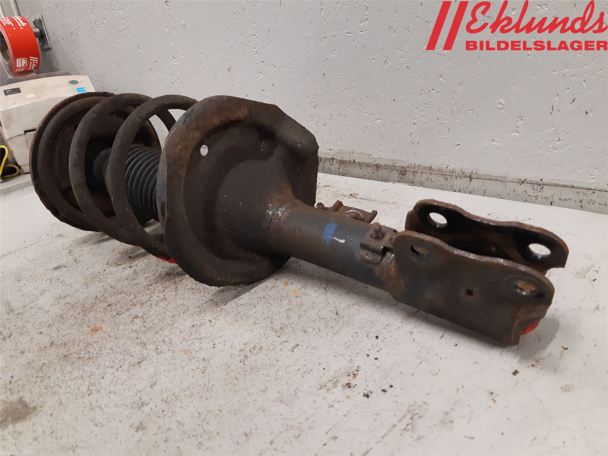 Mitsubishi LANCER 07-14 Fjäderben Fram Vänster