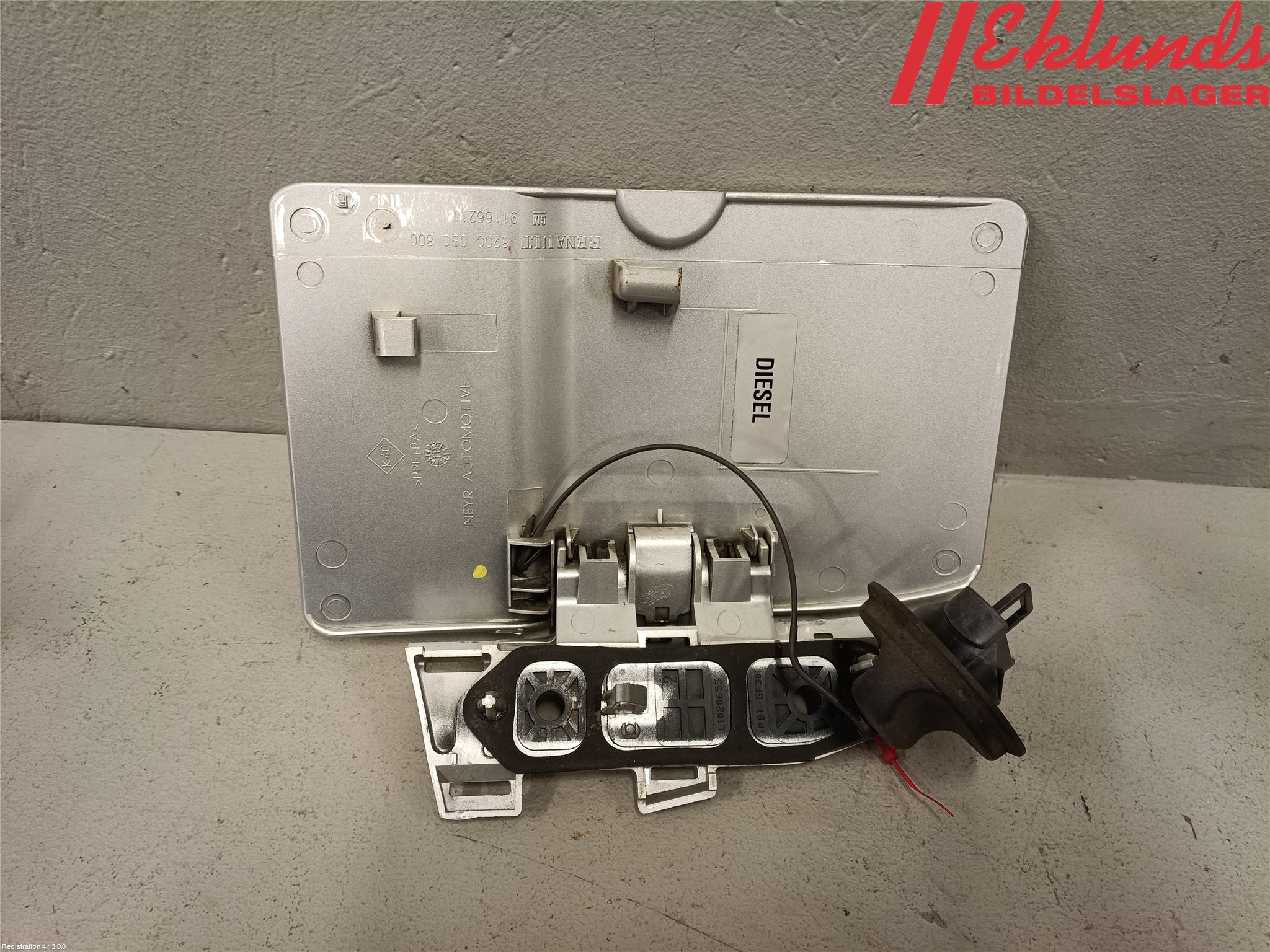 Opel VIVARO 01-14 Tanklucka