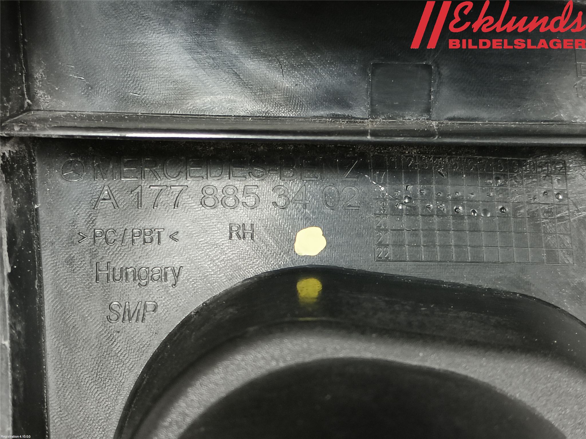 Mercedes-Benz MB A-KLASS (W177) 18- Stötfångarfäste Bak Hö