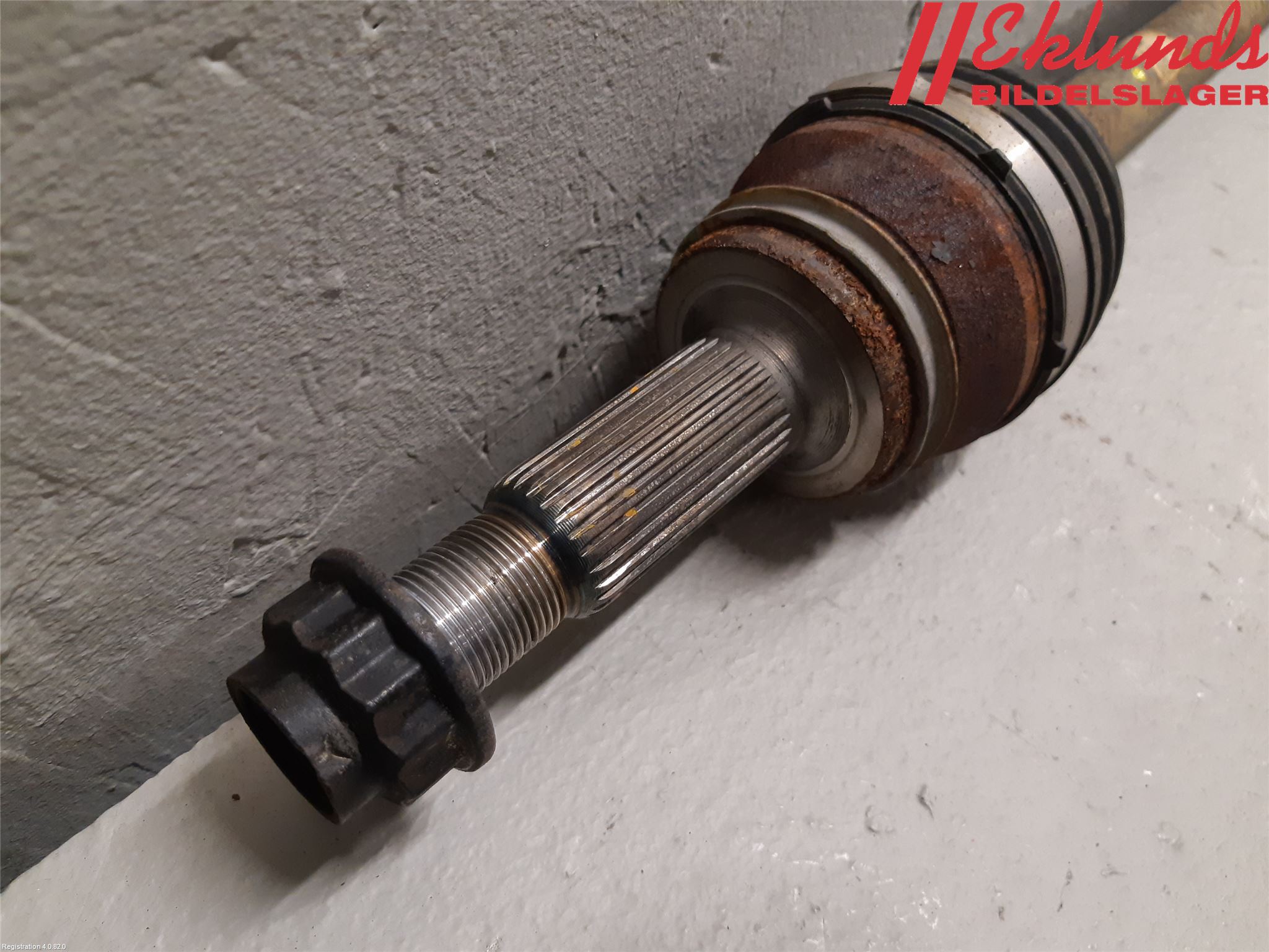 Toyota RAV4 19- Drivaxel Bak Höger