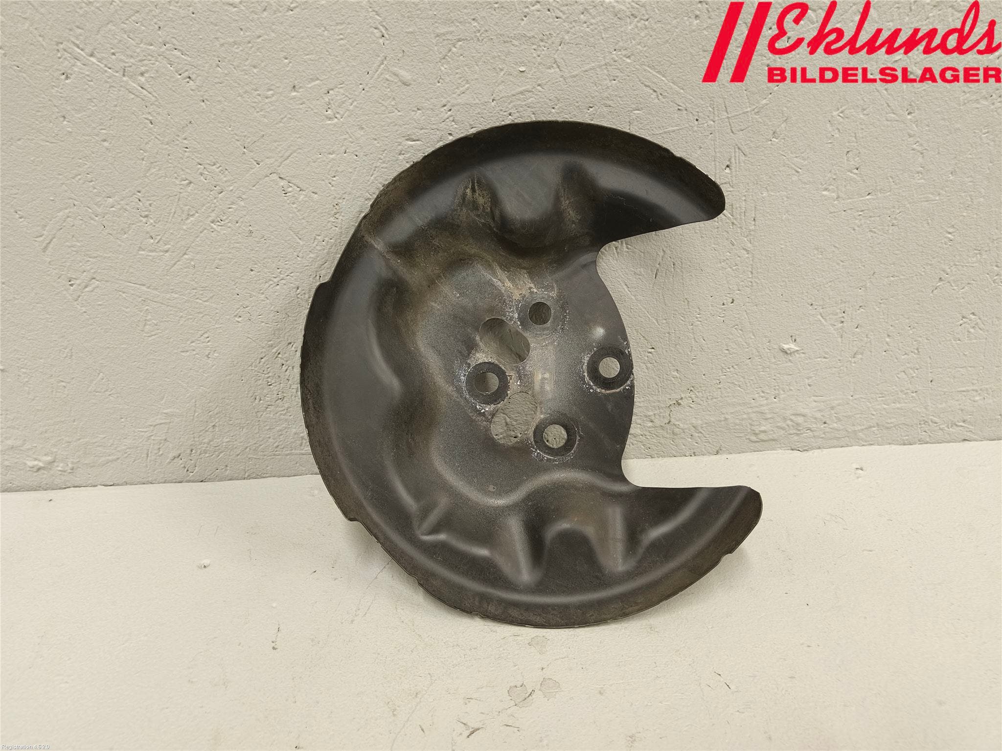 Peugeot 2008/E-2008 20- Bromssköld Bak