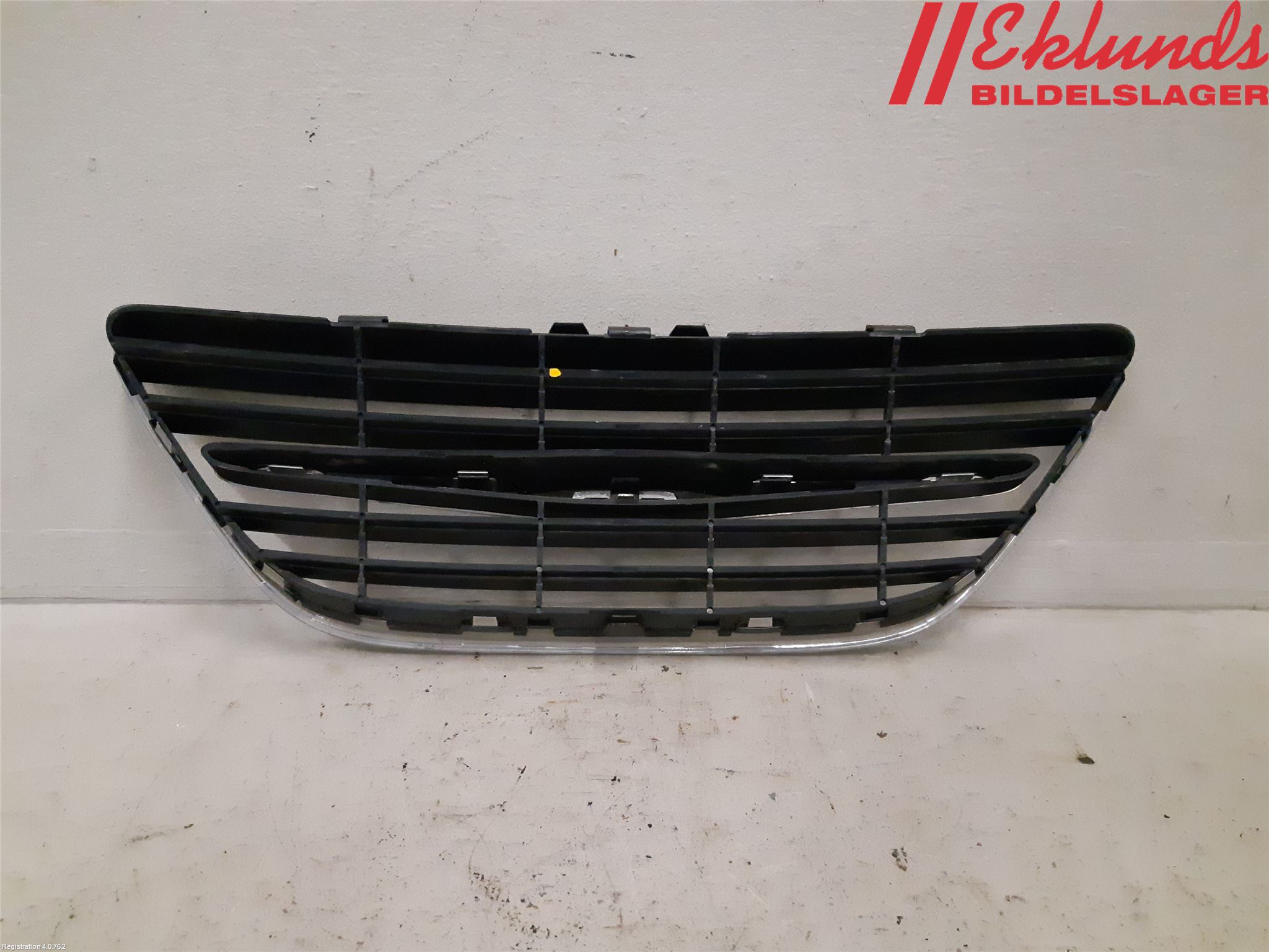 Saab 9-3 VER 2 Grilldel Mitt