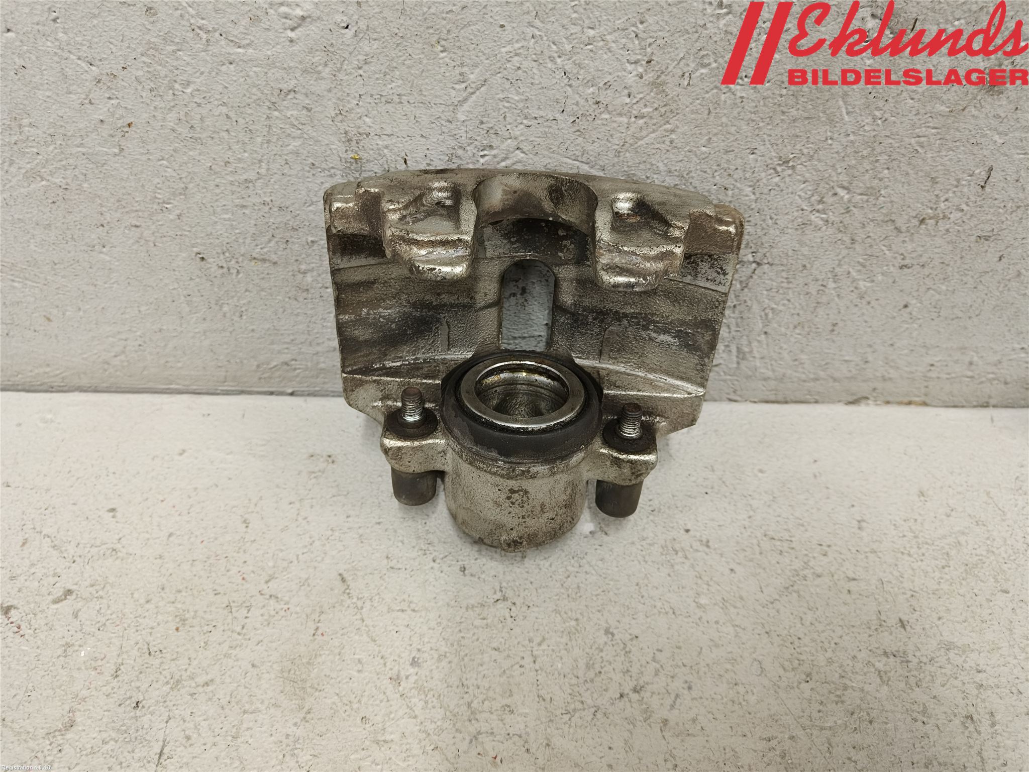 Volkswagen VW GOLF V 04-09 Bromsok Fram Höger