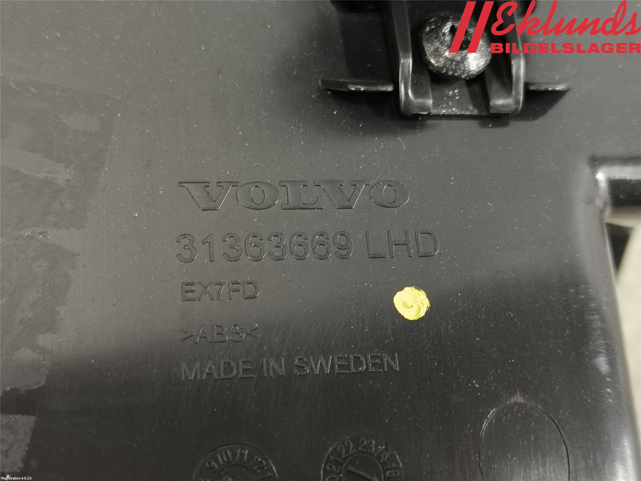 Volvo XC90/RECHARGE 16- Handskfack Insats