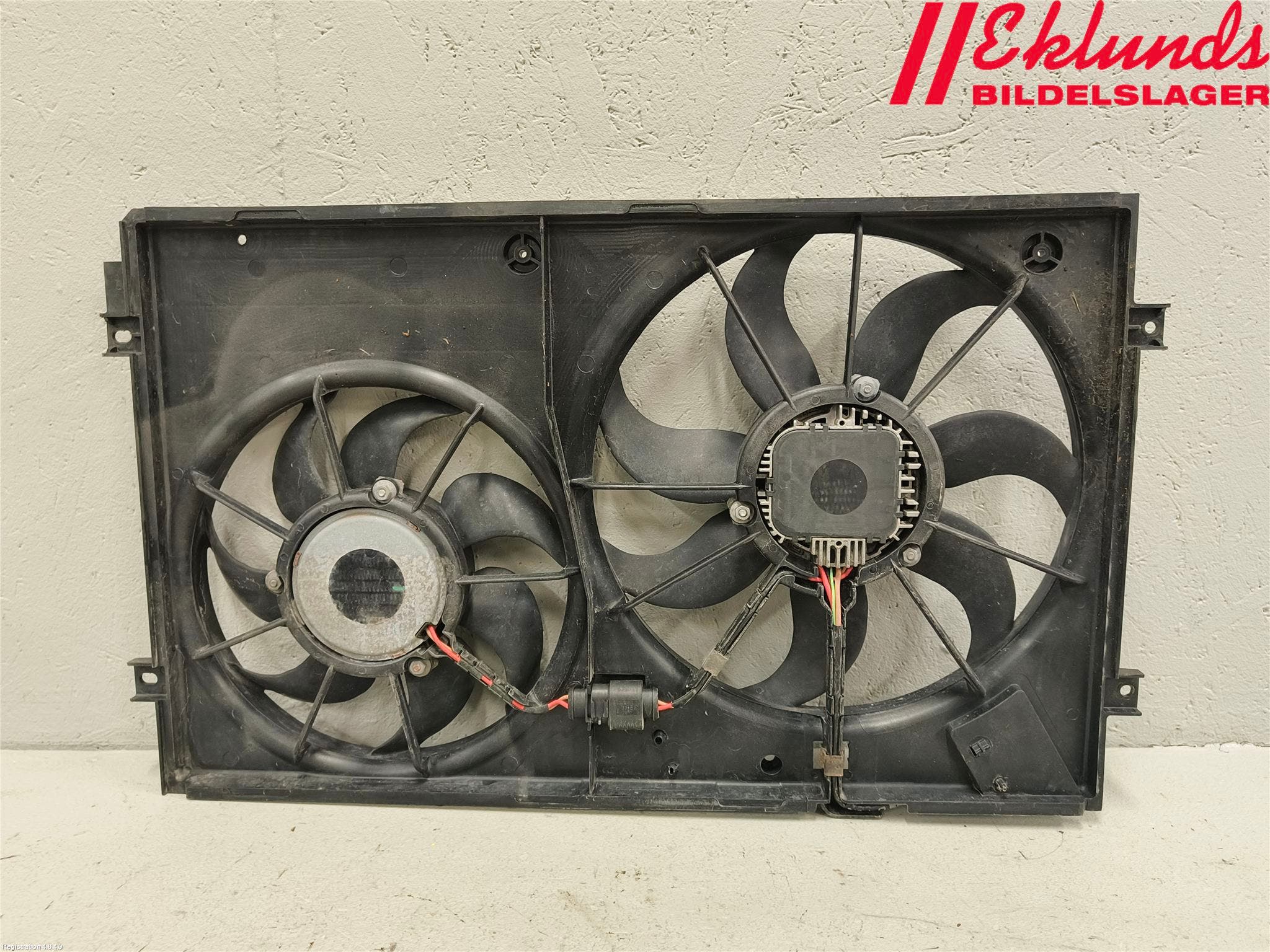 Volkswagen VW CADDY 04-10 Kylfläkt El