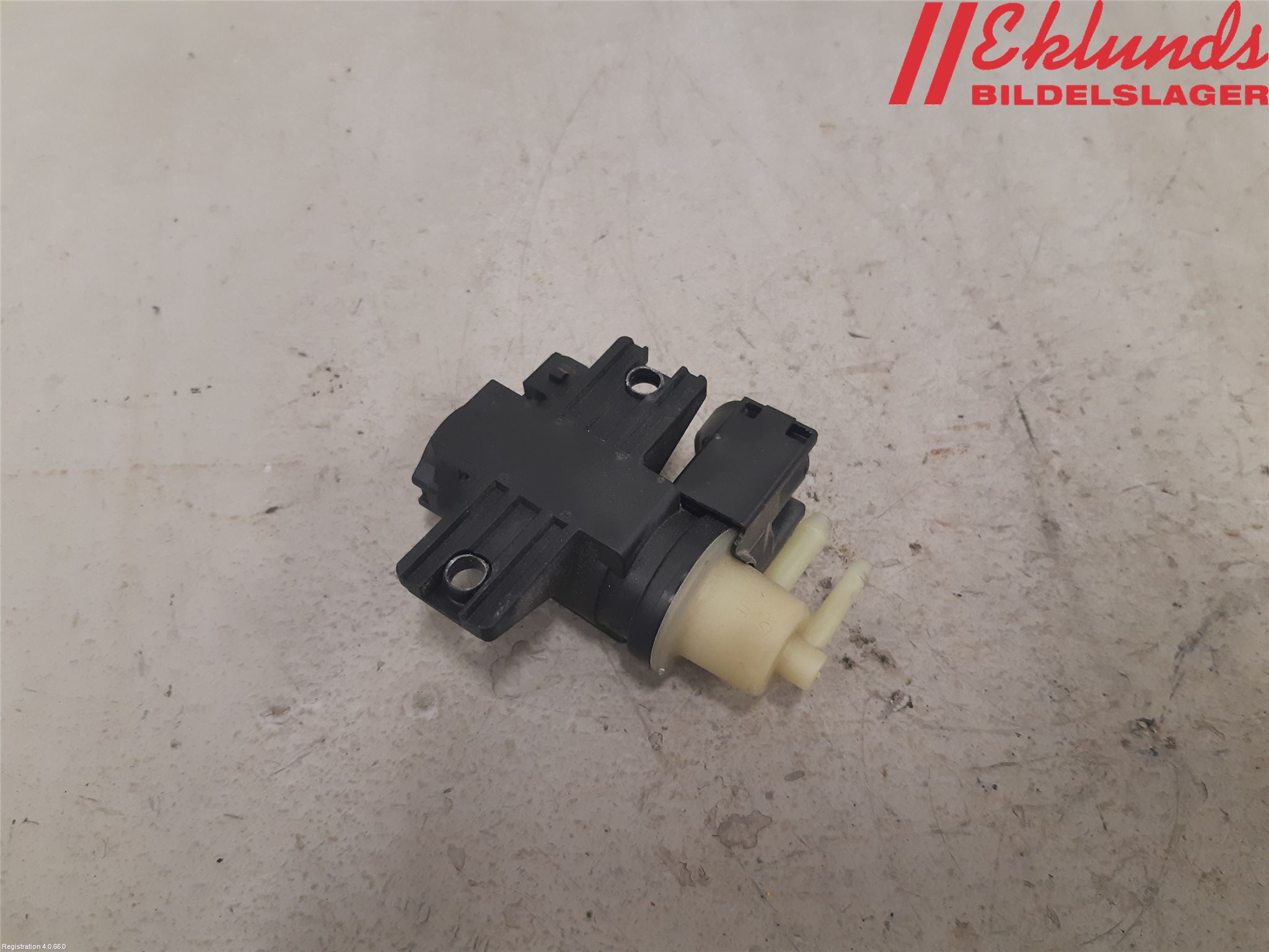 Nissan NV300 16-22 Vakuumventil