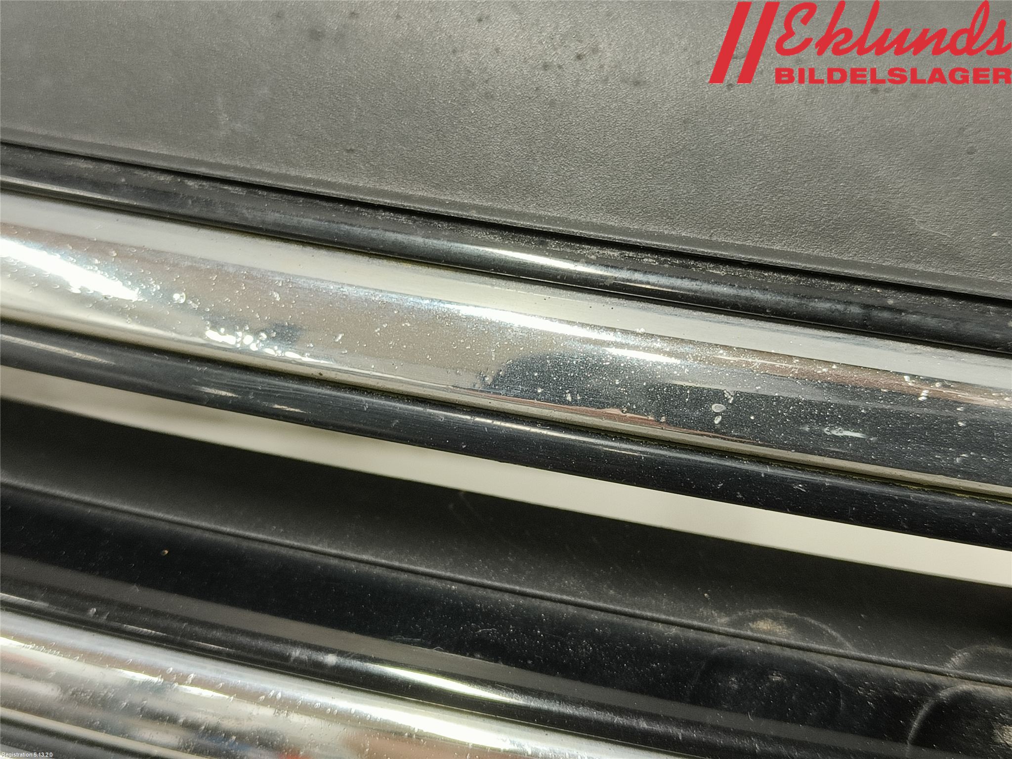 Volkswagen VW PASSAT 11-14 Grill Komp