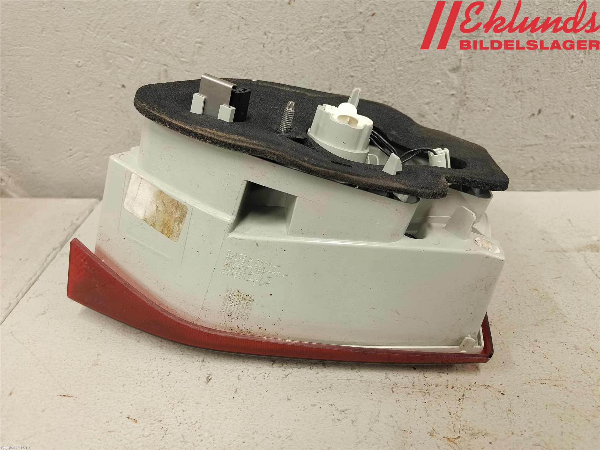 Peugeot 308 14-21 Bakljus Lucka Vä