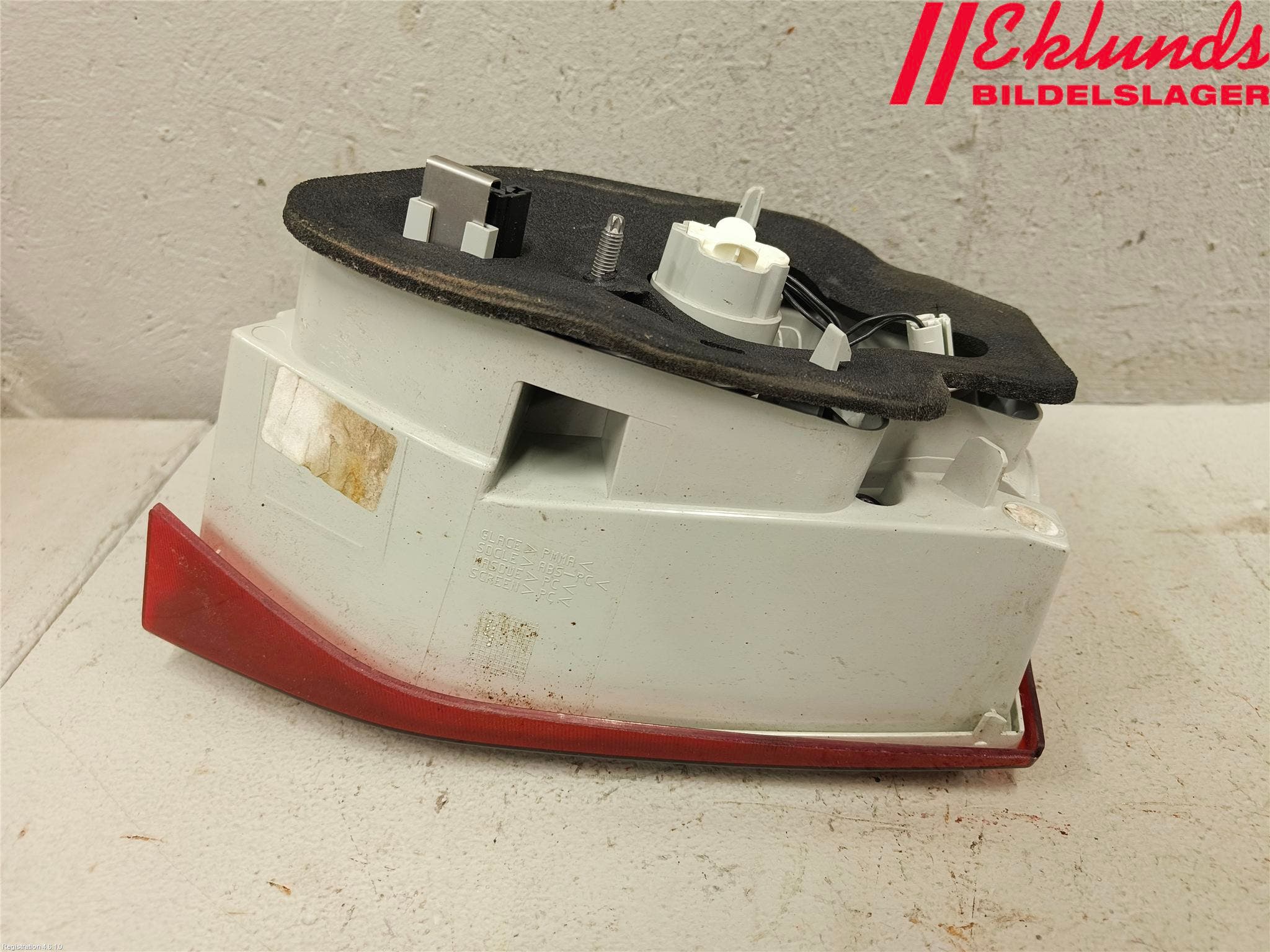 Peugeot 308 14-21 Bakljus Lucka Vä