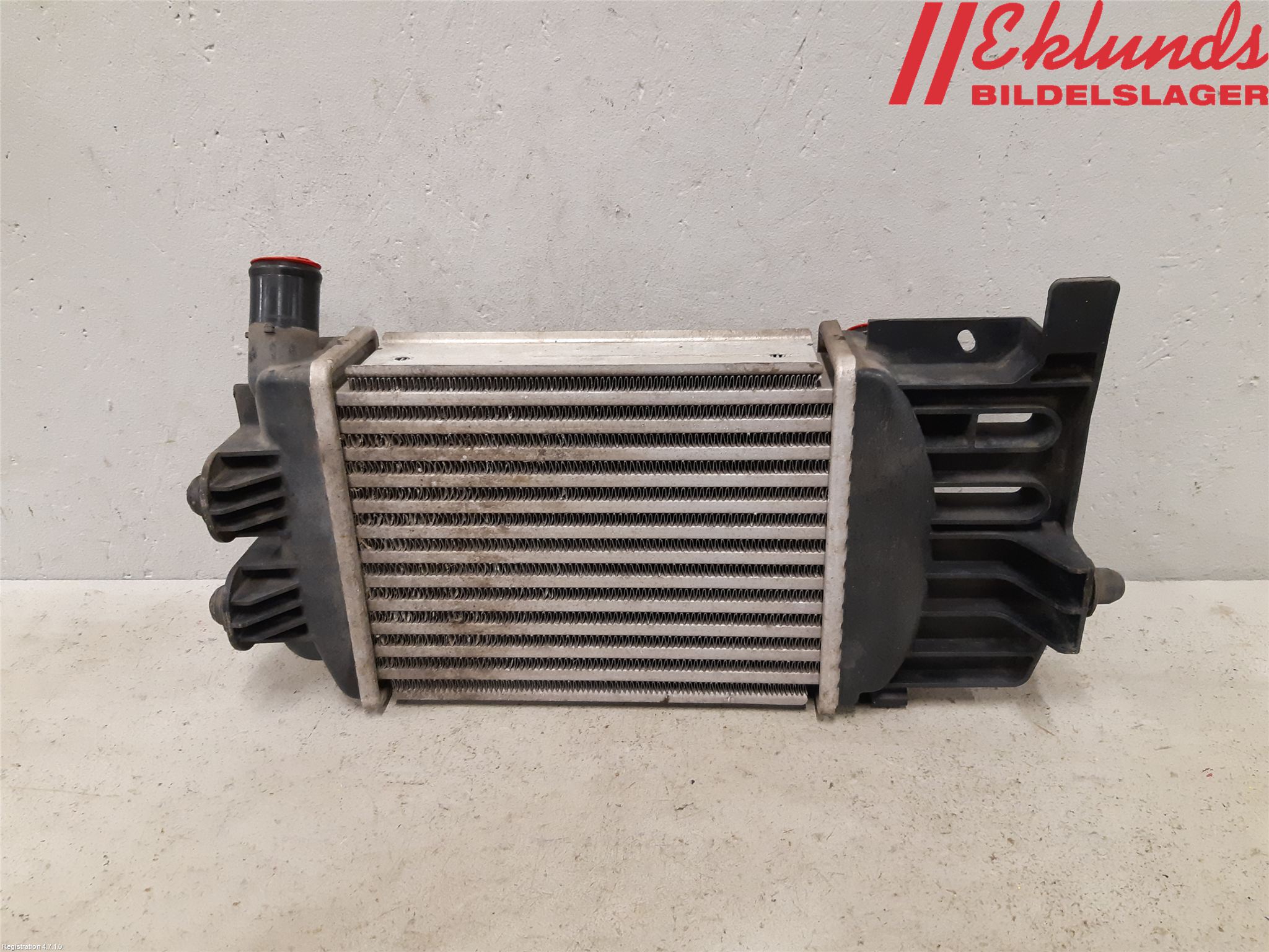Toyota YARIS XP130 12-14 Laddluft-Intercooler Kyl