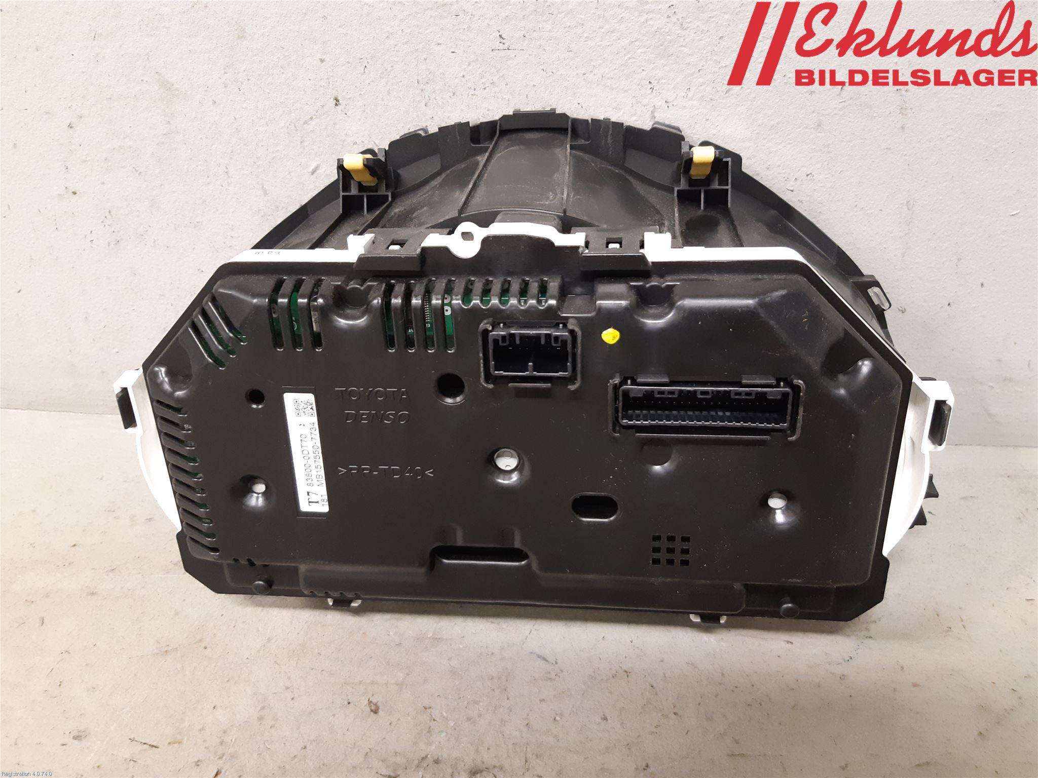 Toyota YARIS XP130 12-14 Instrument Komb