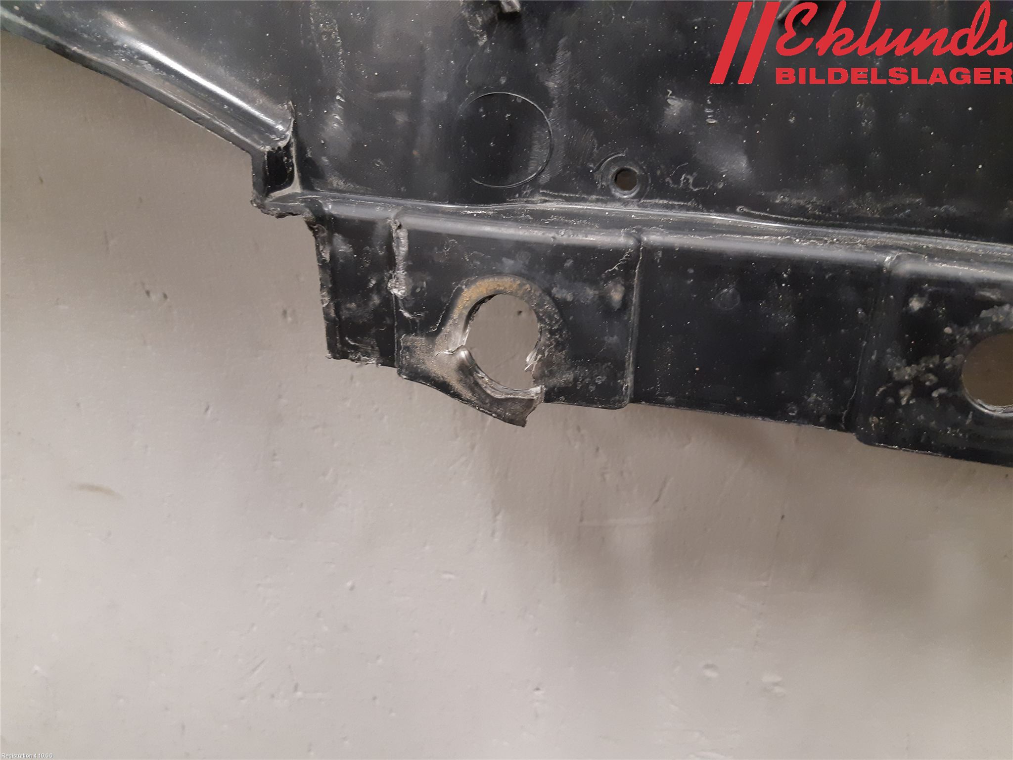 Tesla MODEL 3 17- Hasplåt Plåt-Plast