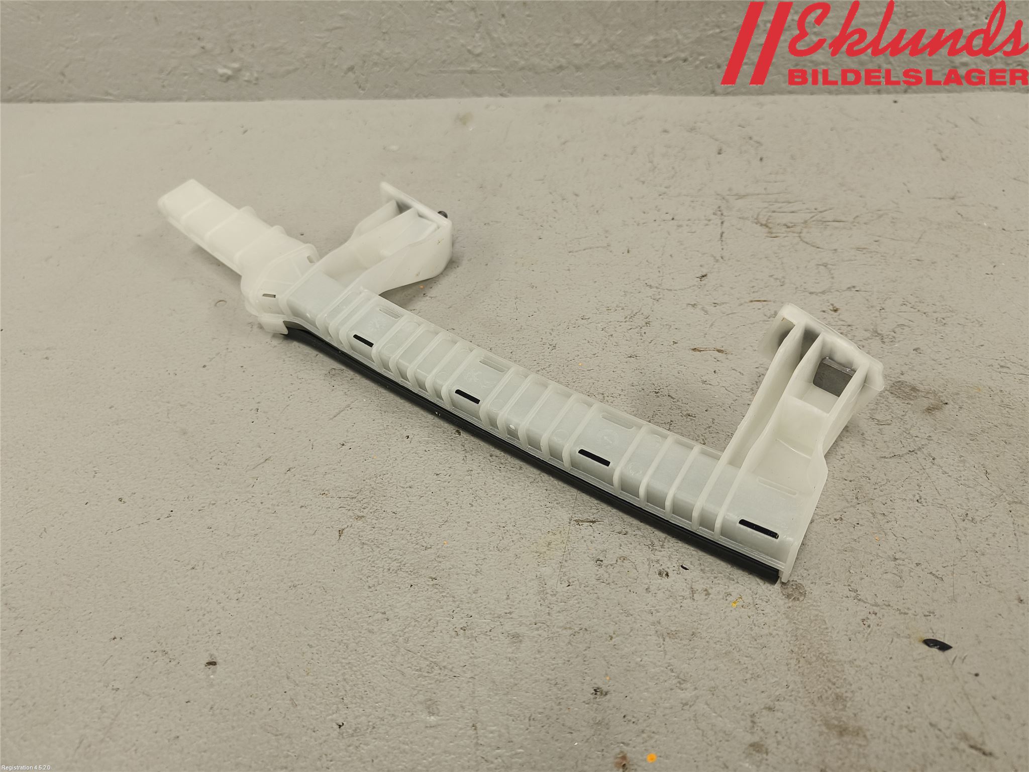 Peugeot 2008/E-2008 20- Styrlist Ruta