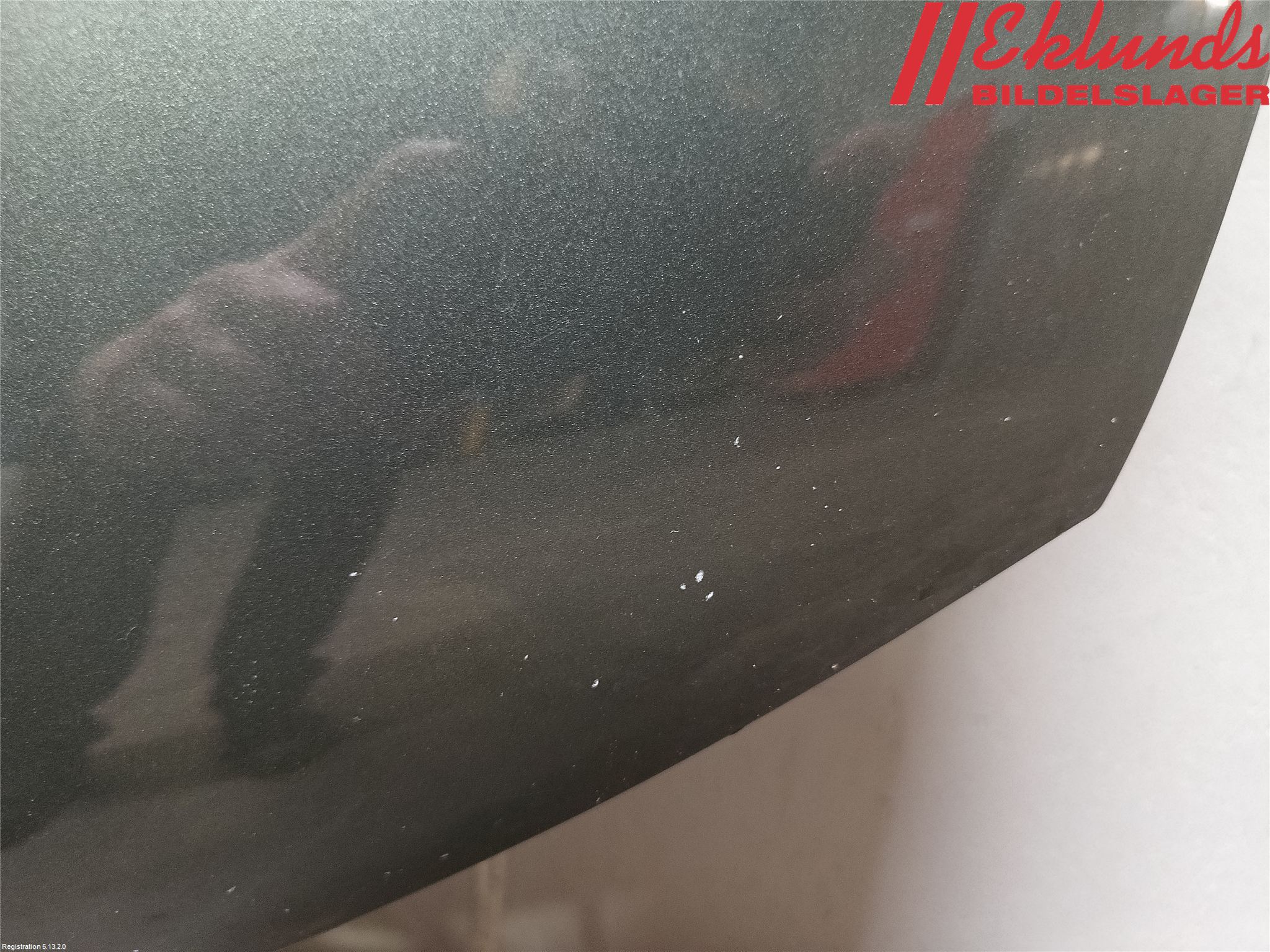Dacia DUSTER 10-17 Huv Fram