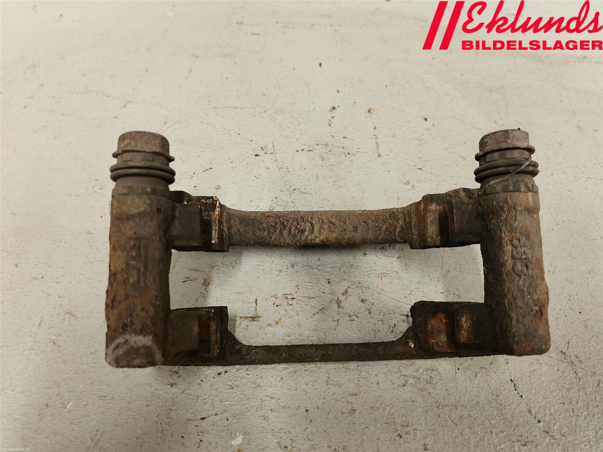 Toyota PROACE II 16- Bromsokshållare