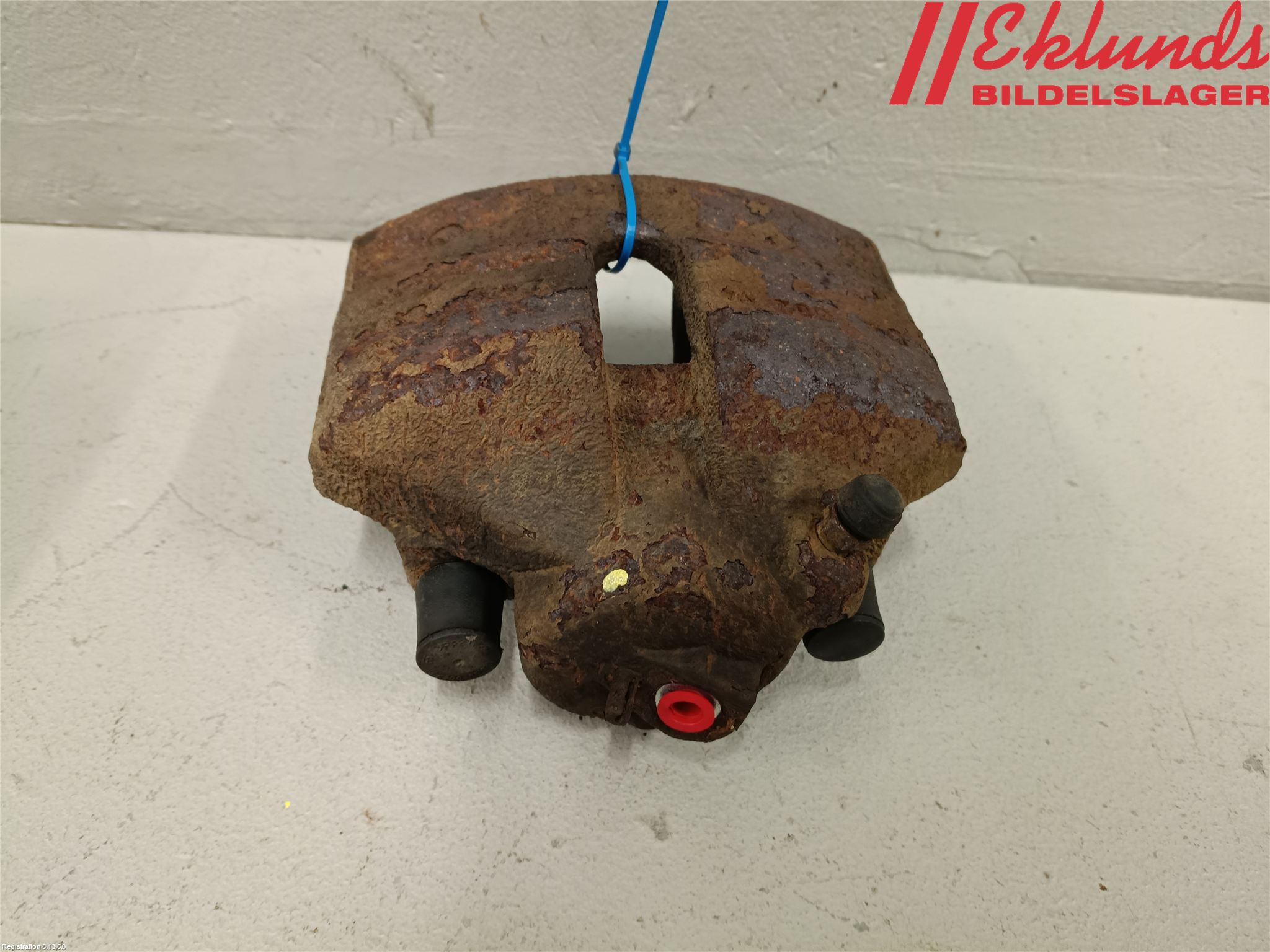 Volkswagen VW PASSAT 11-14 Bromsok Fram Höger