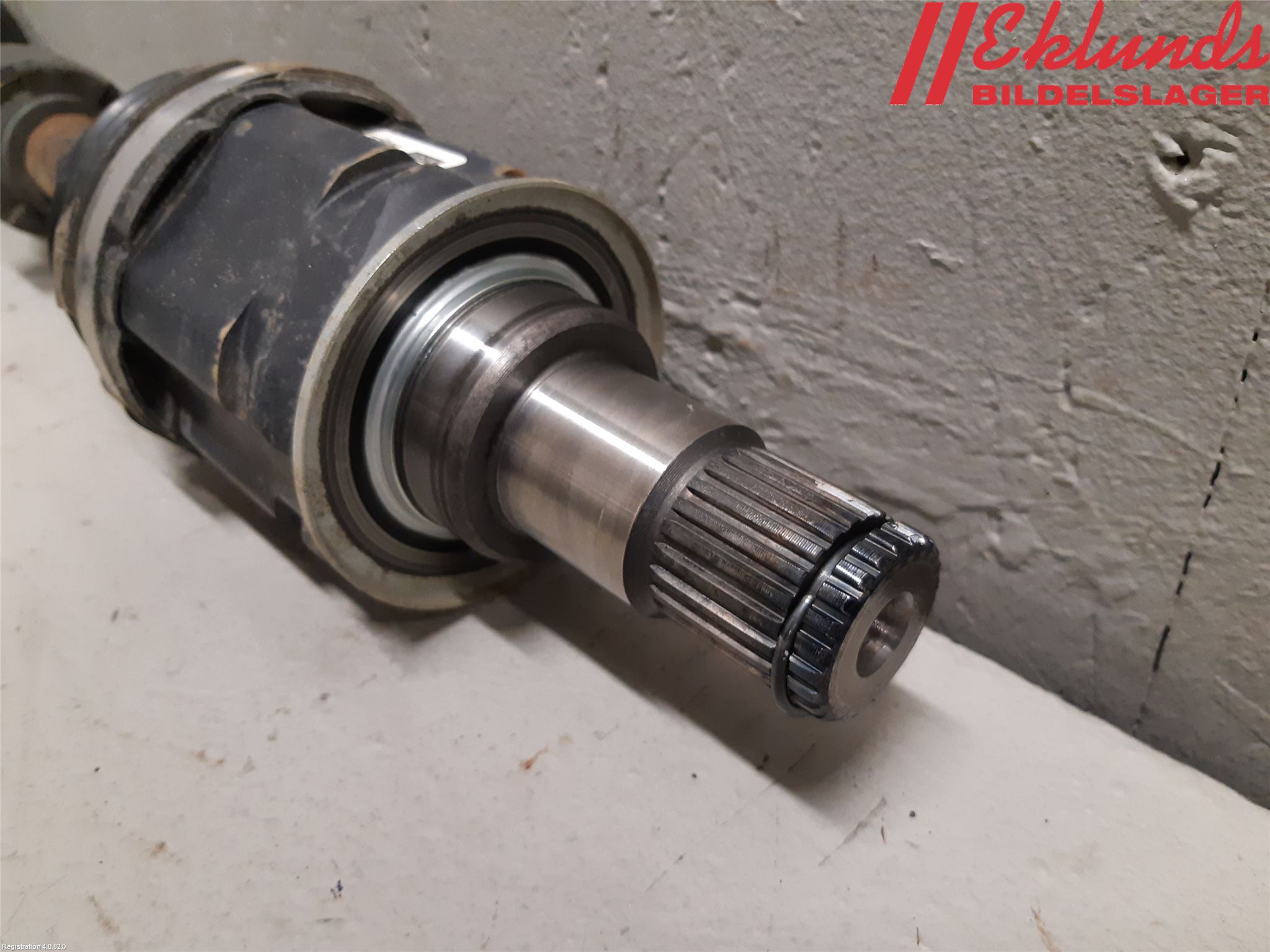 Toyota RAV4 19- Drivaxel Fram Vänster