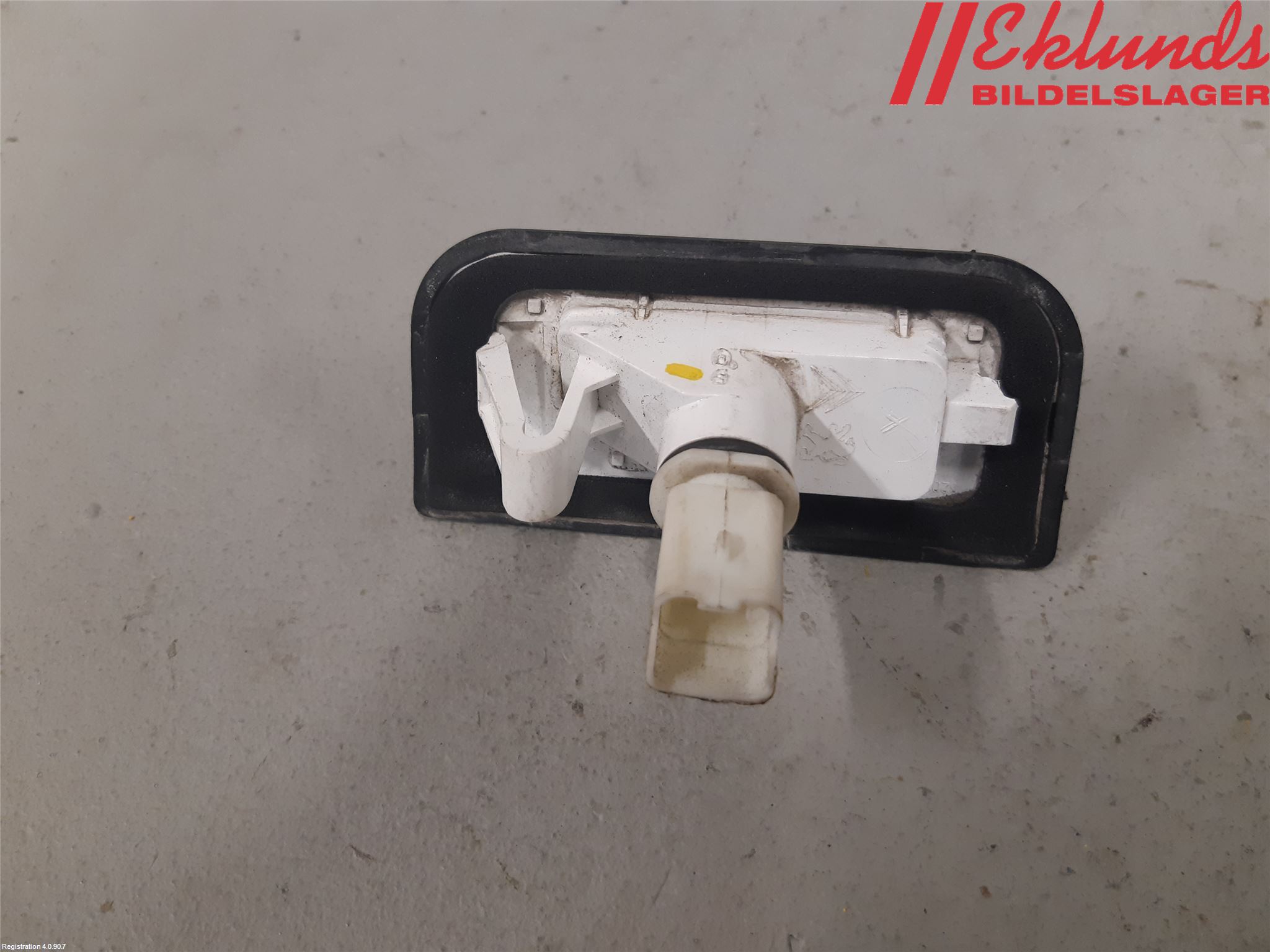 Toyota PROACE II 16- Skylt Belysning