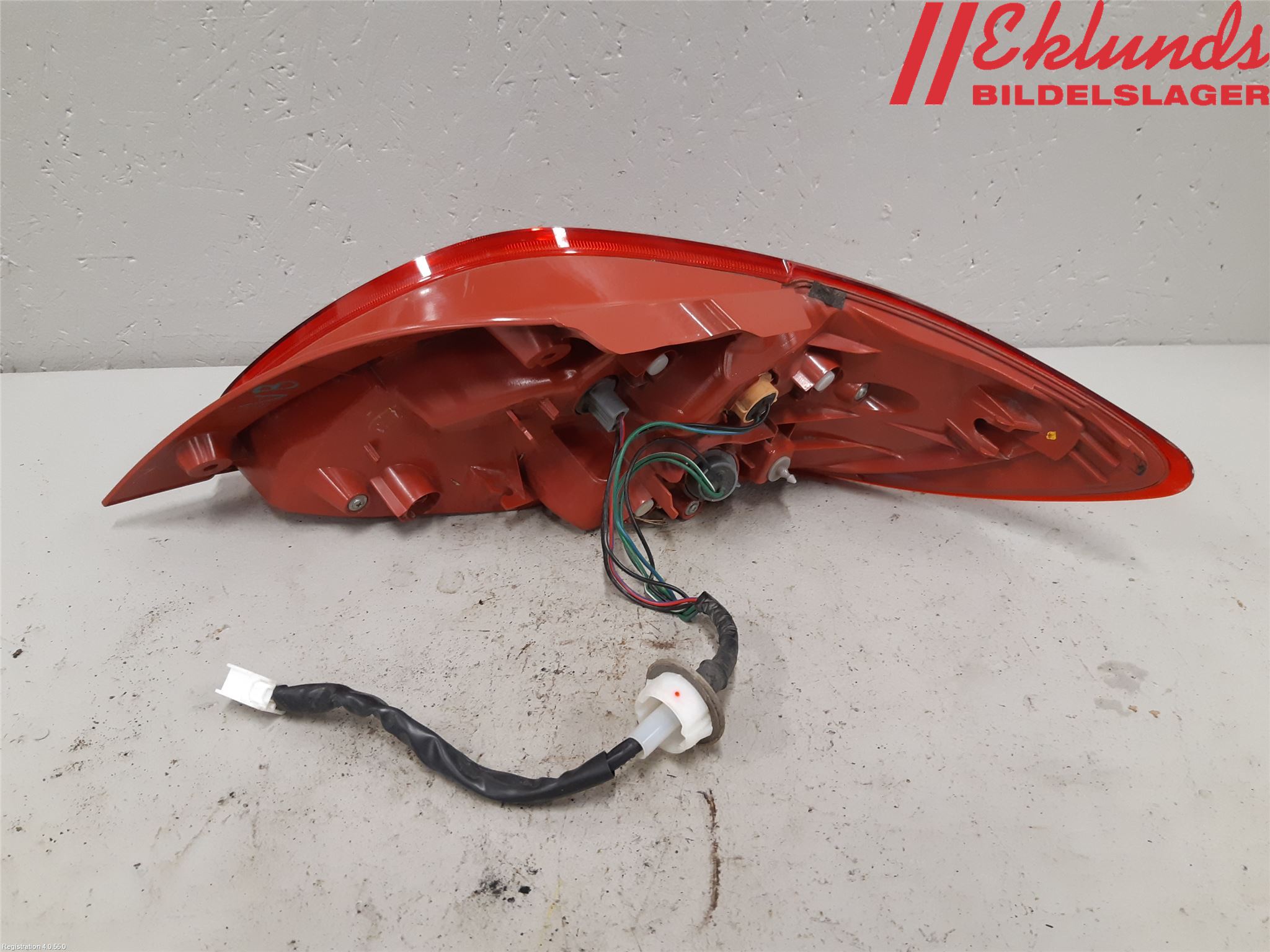 Mazda 2 (DE) 08-15 Bakljus Vänster