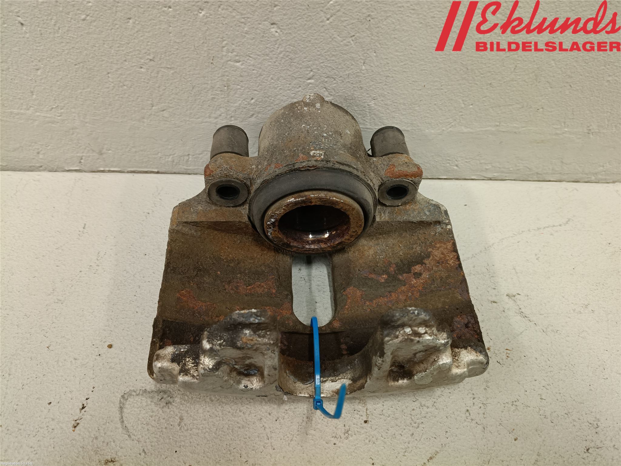 Volkswagen VW PASSAT 11-14 Bromsok Fram Höger