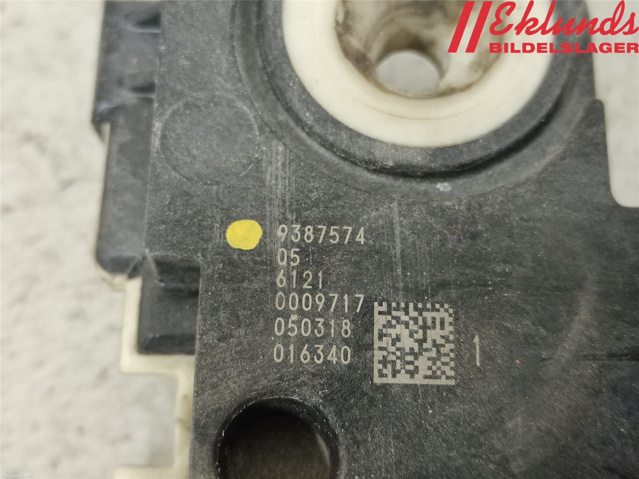 BMW X1 F48 15-22 Batterilåda-Fäste-Hållare