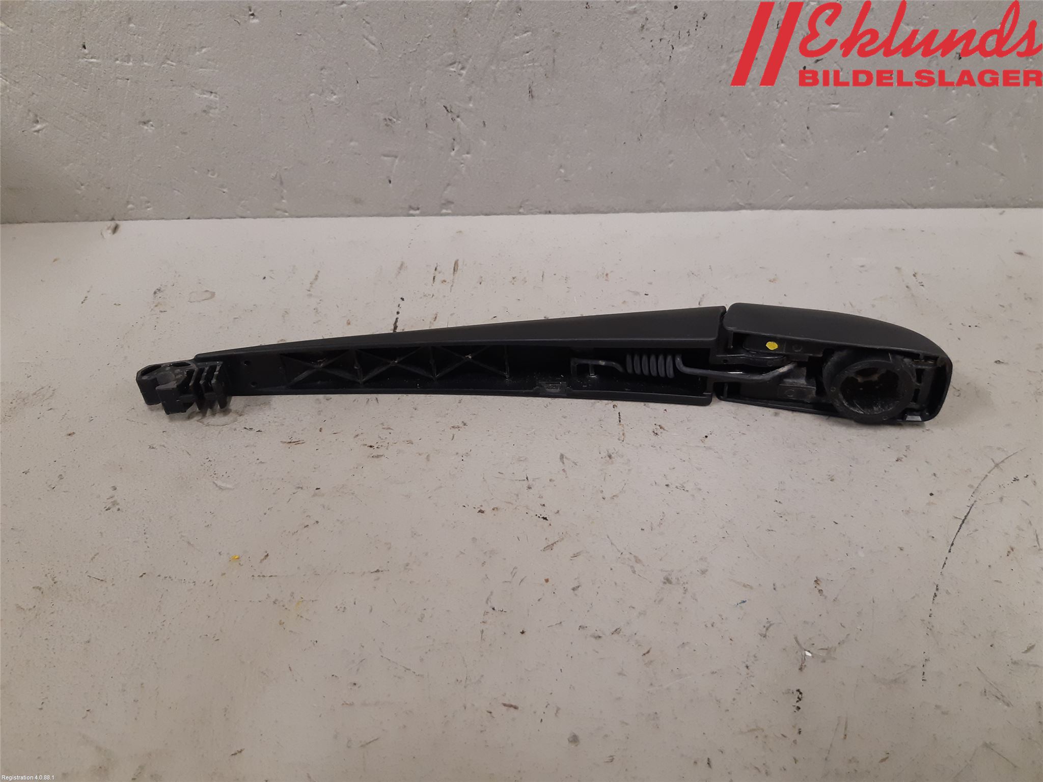 Toyota COROLLA 19- Torkararm-Bakruta