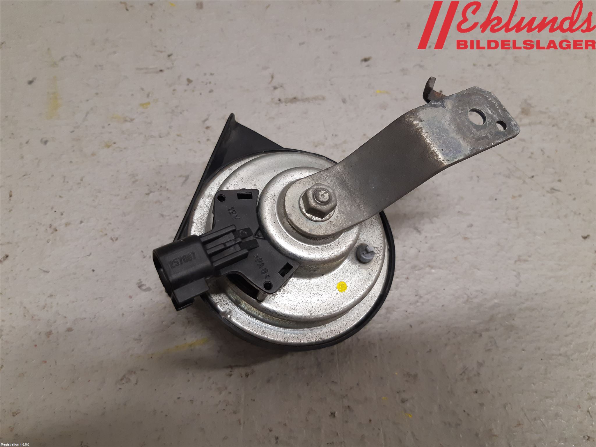 Volvo V70 14-16 Signalhorn