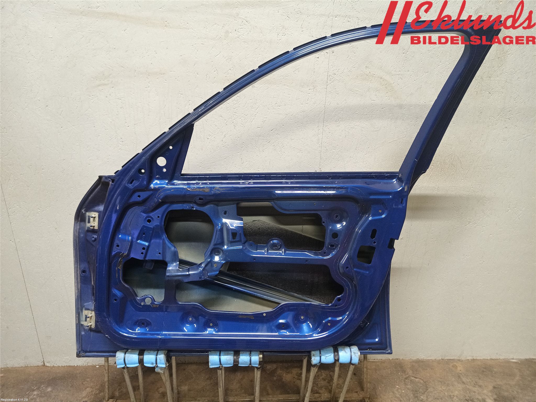 BMW 3 E90/91 SED/TOU 05-12 Dörr Fram Höger