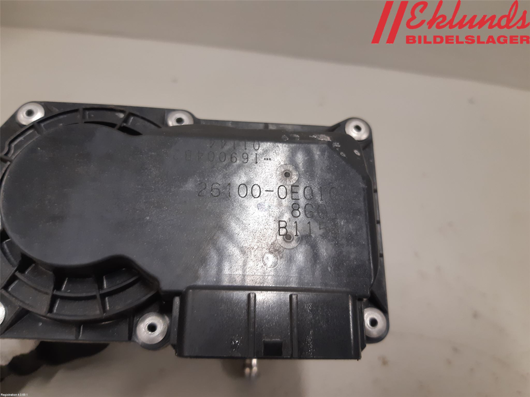 Toyota HILUX 16- Injspjällhus