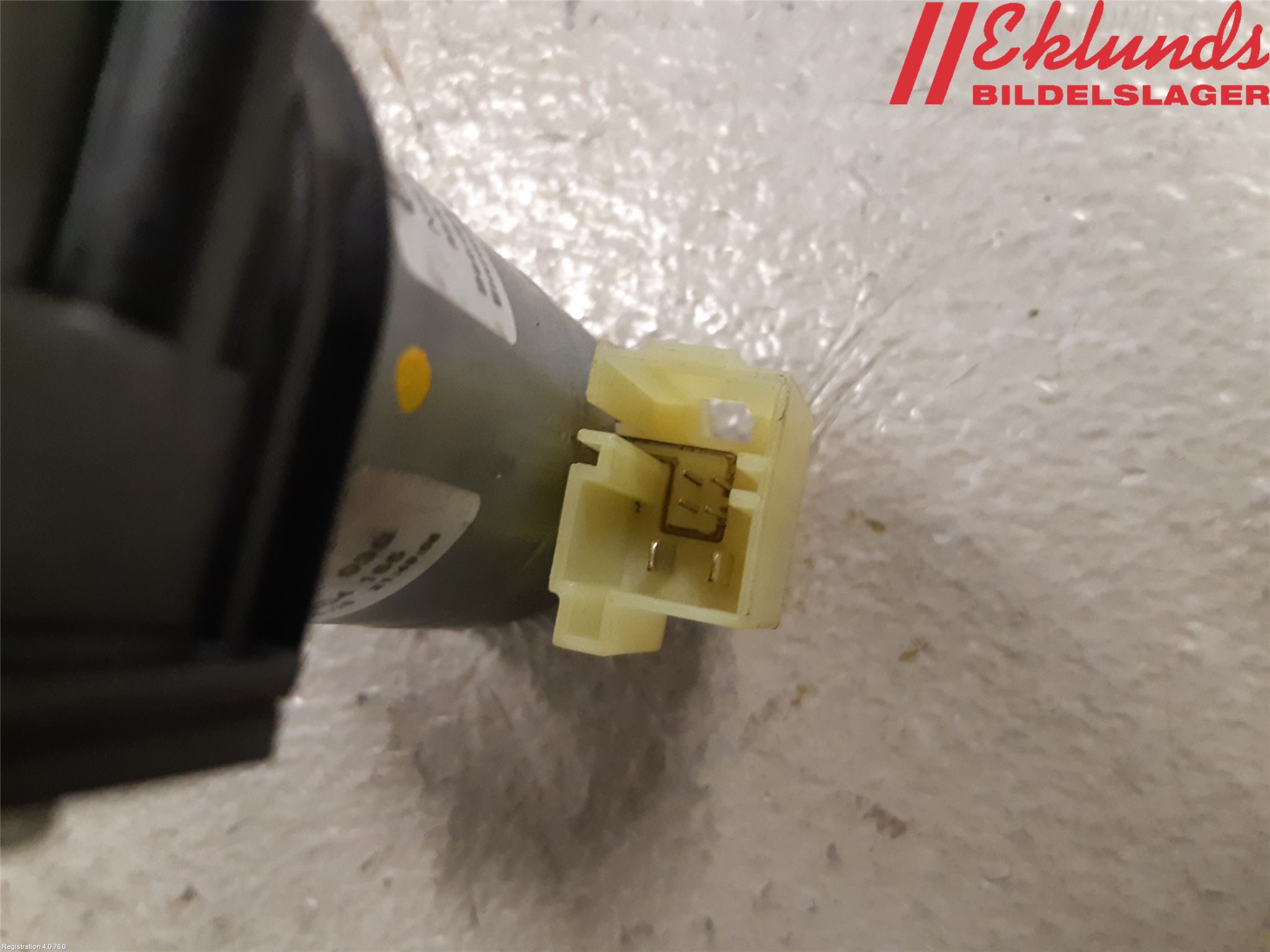 Audi A4/S4 B9 16-19 Bakluckeöppnare Automatisk